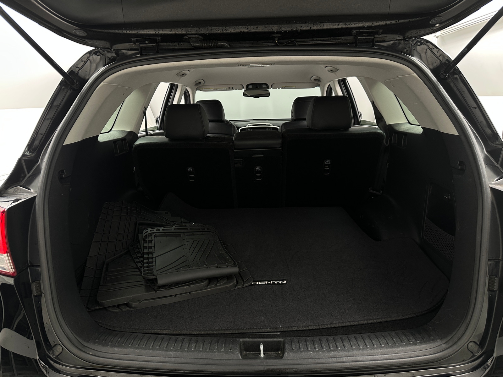 Thumbnail: 2017 Kia Sorento - 6