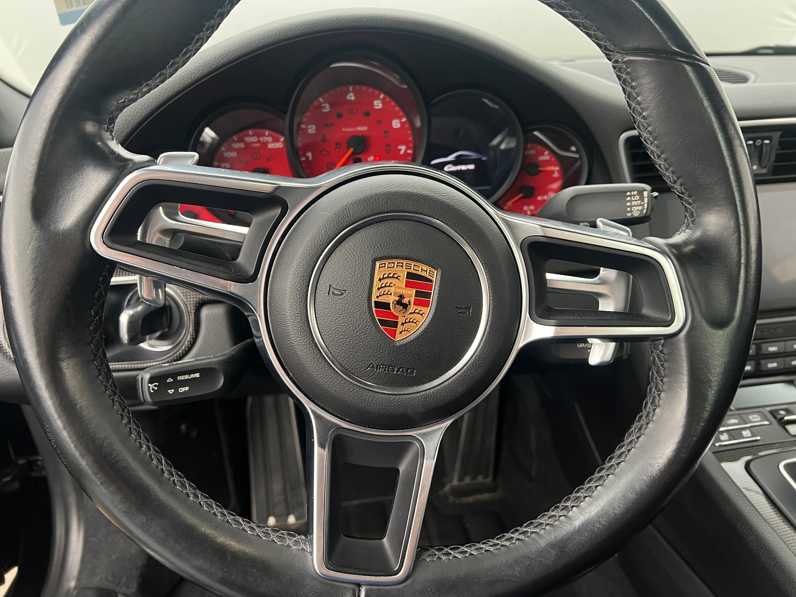 Thumbnail: 2017 Porsche 911 - 3