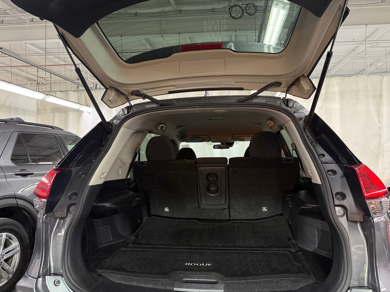 Thumbnail: 2019 Nissan Rogue - 7