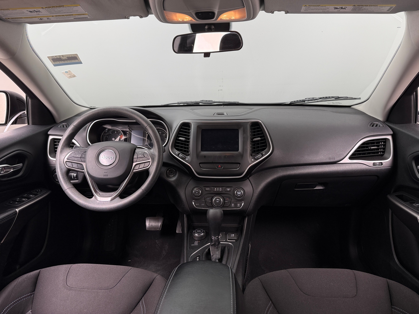 Thumbnail: 2020 Jeep Cherokee - 3
