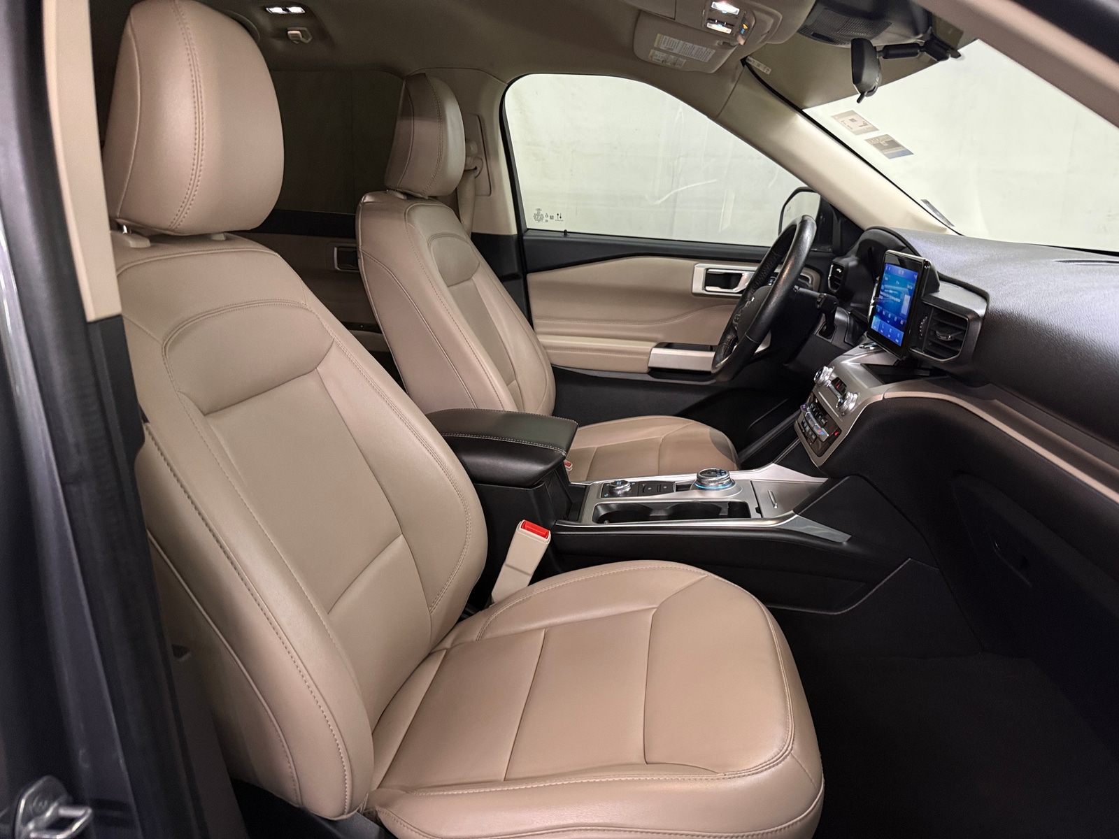 Thumbnail: 2022 Ford Explorer - 2