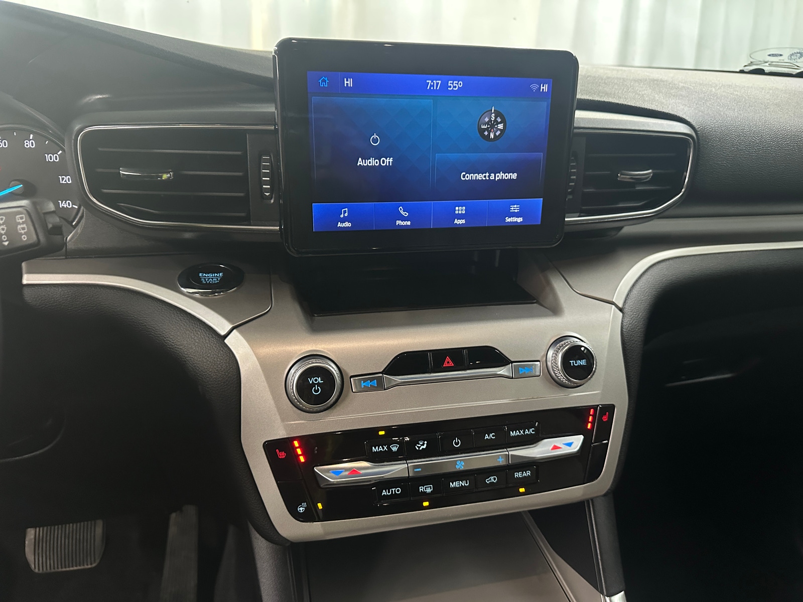 Thumbnail: 2022 Ford Explorer - 4