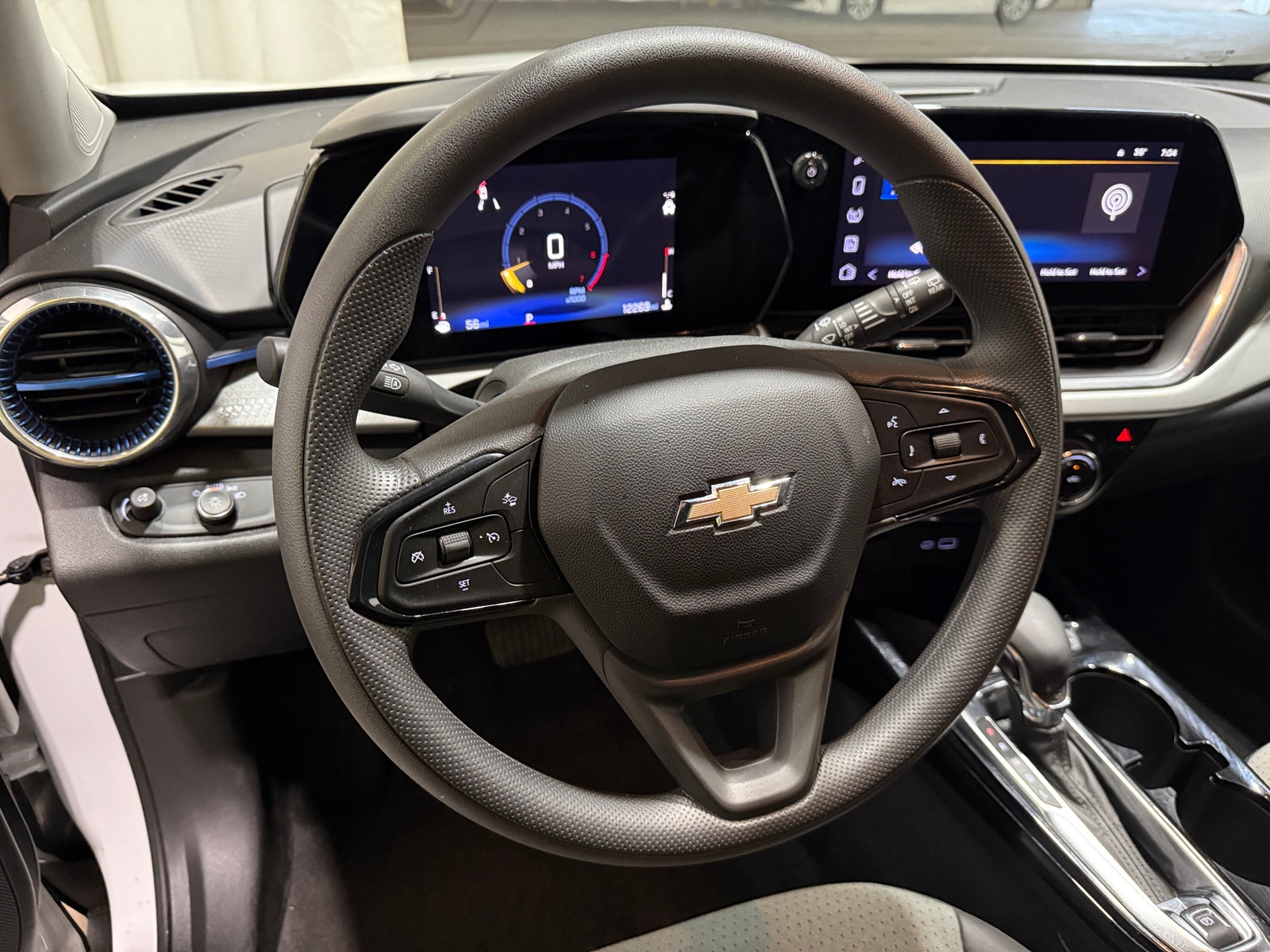 Thumbnail: 2025 Chevrolet Trax - 5