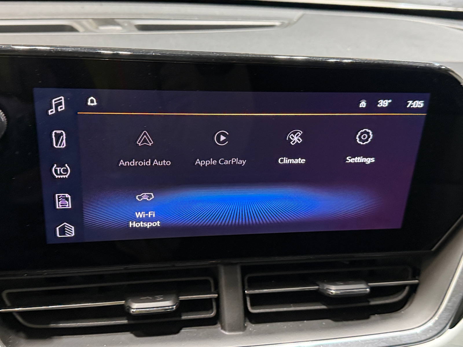 Thumbnail: 2025 Chevrolet Trax - 4