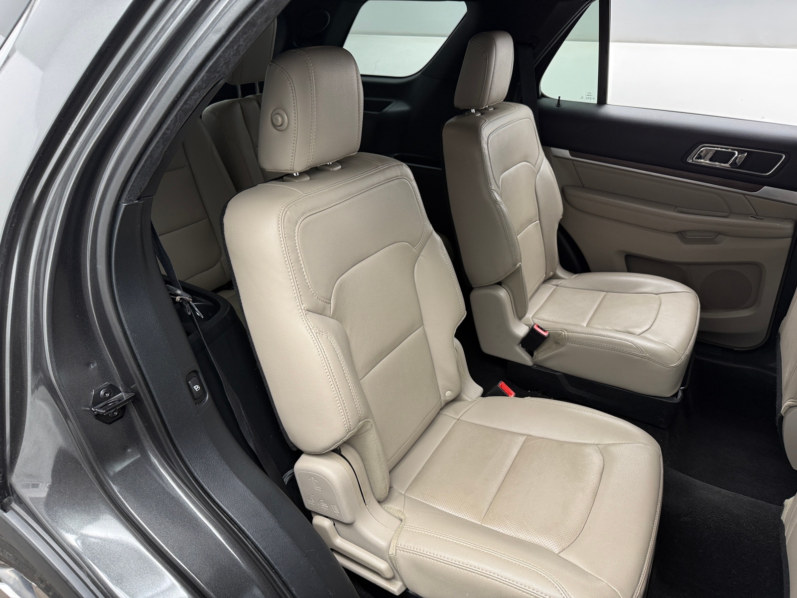 Thumbnail: 2018 Ford Explorer - 5