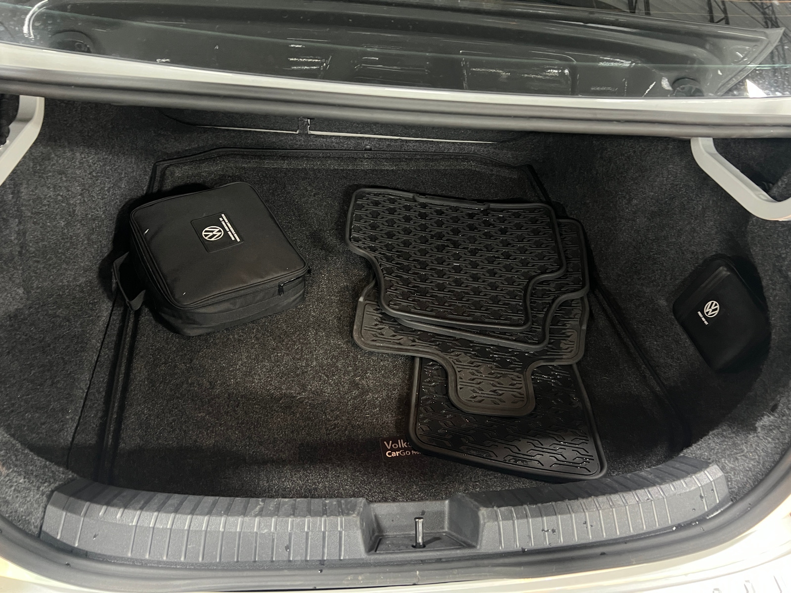 Thumbnail: 2024 Volkswagen Jetta - 6