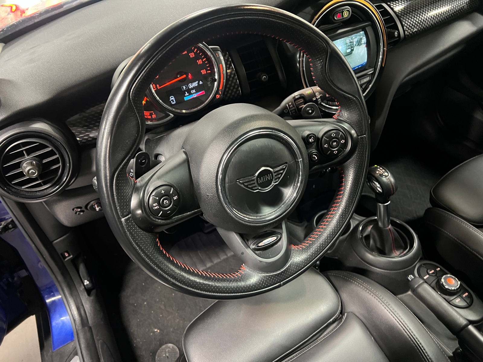 Thumbnail: 2019 MINI Cooper Hardtop - 4