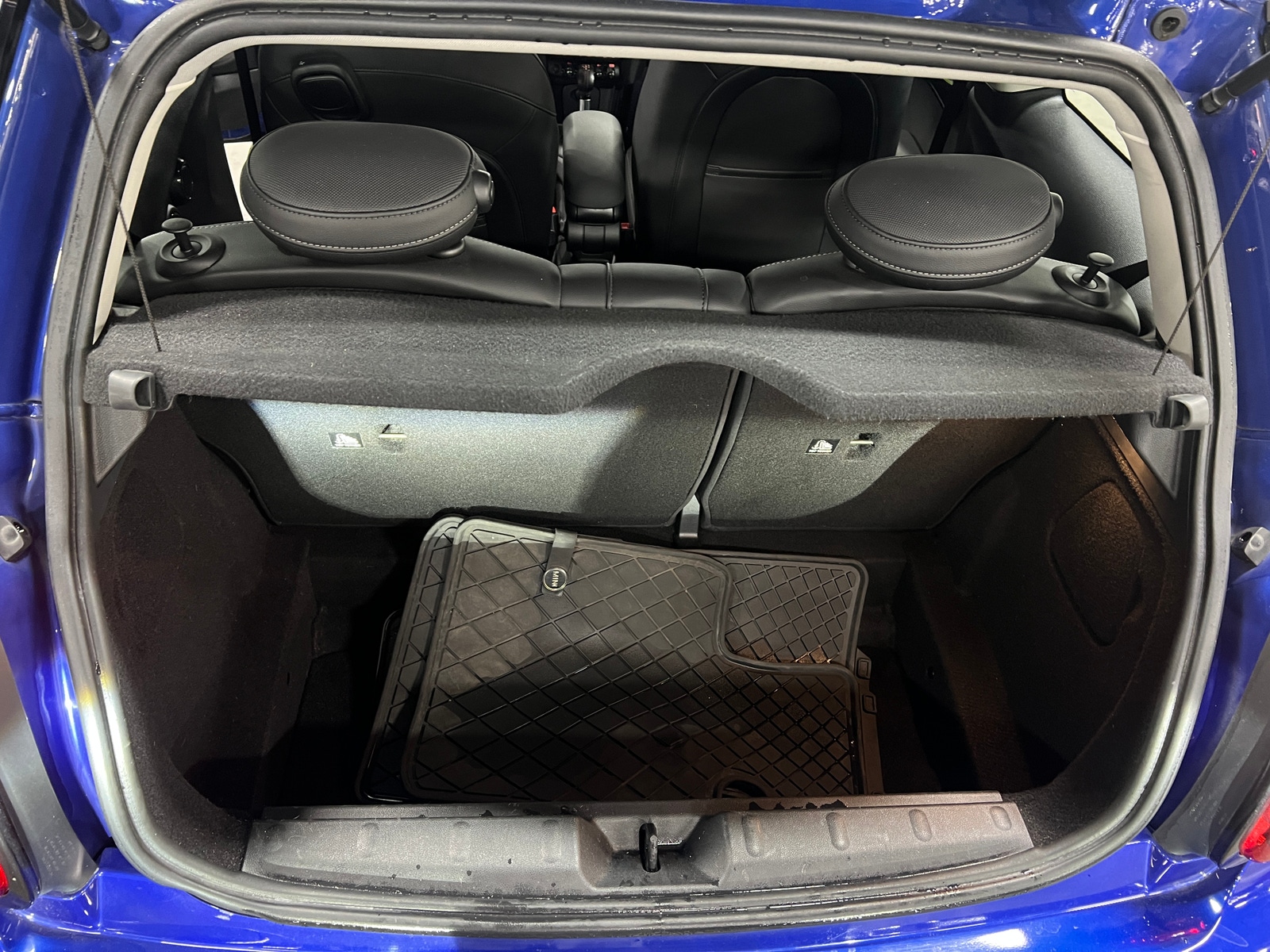 Thumbnail: 2019 MINI Cooper Hardtop - 6