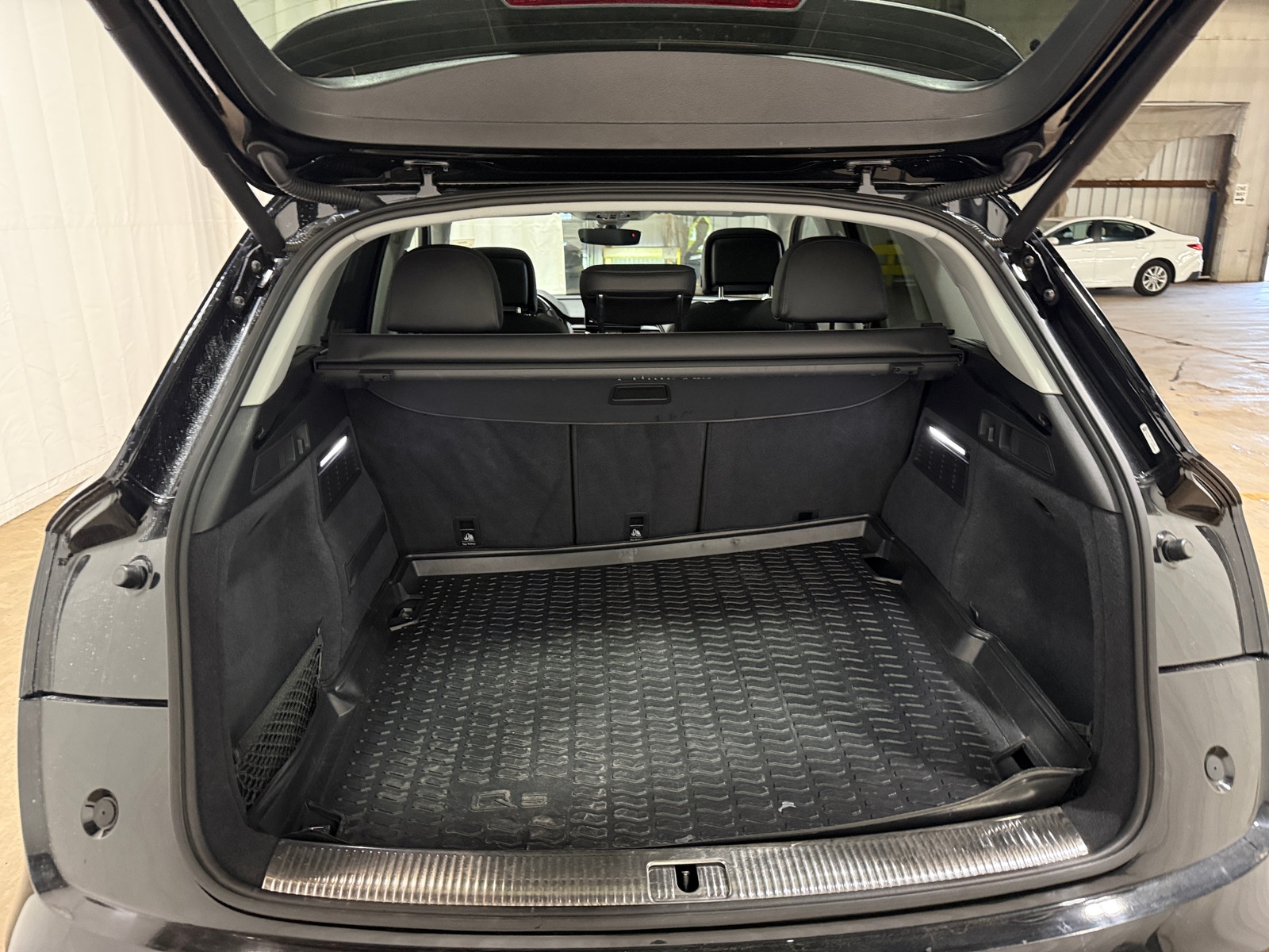 Thumbnail: 2019 Audi Q5 - 6