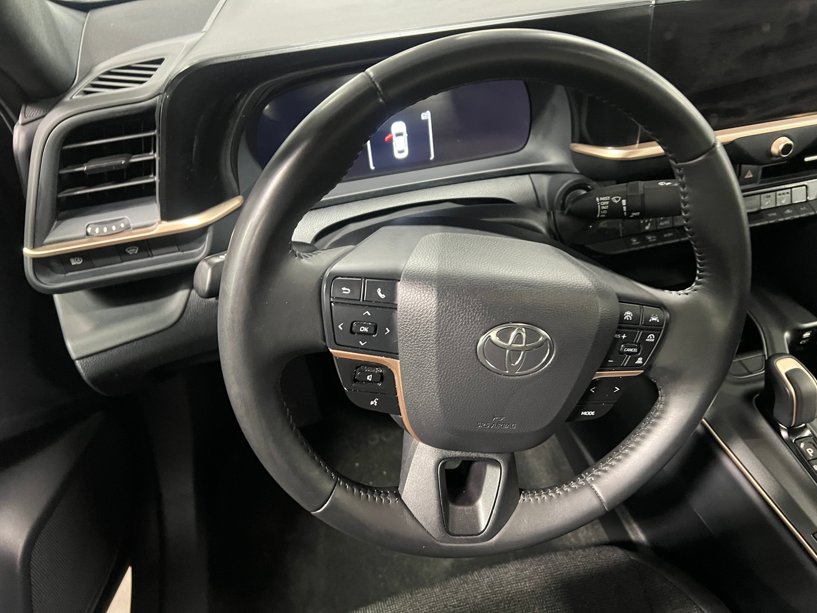 Thumbnail: 2023 Toyota Crown - 5