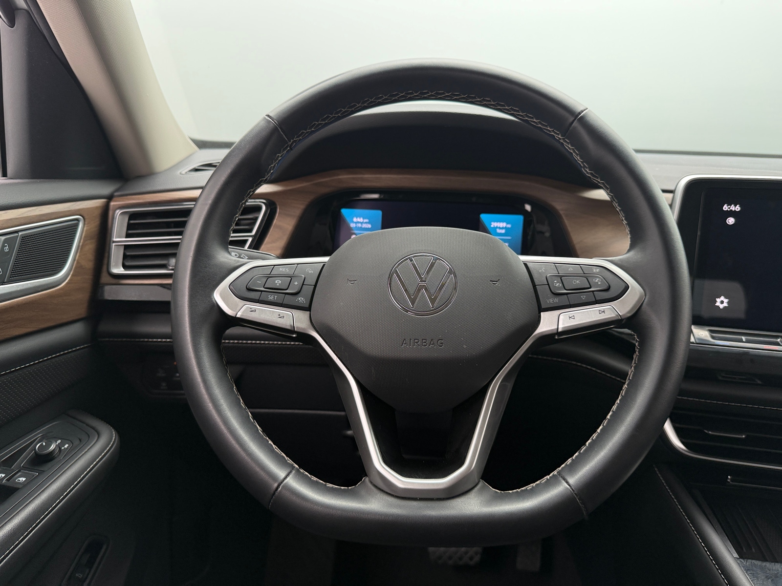 Thumbnail: 2025 Volkswagen Atlas - 4