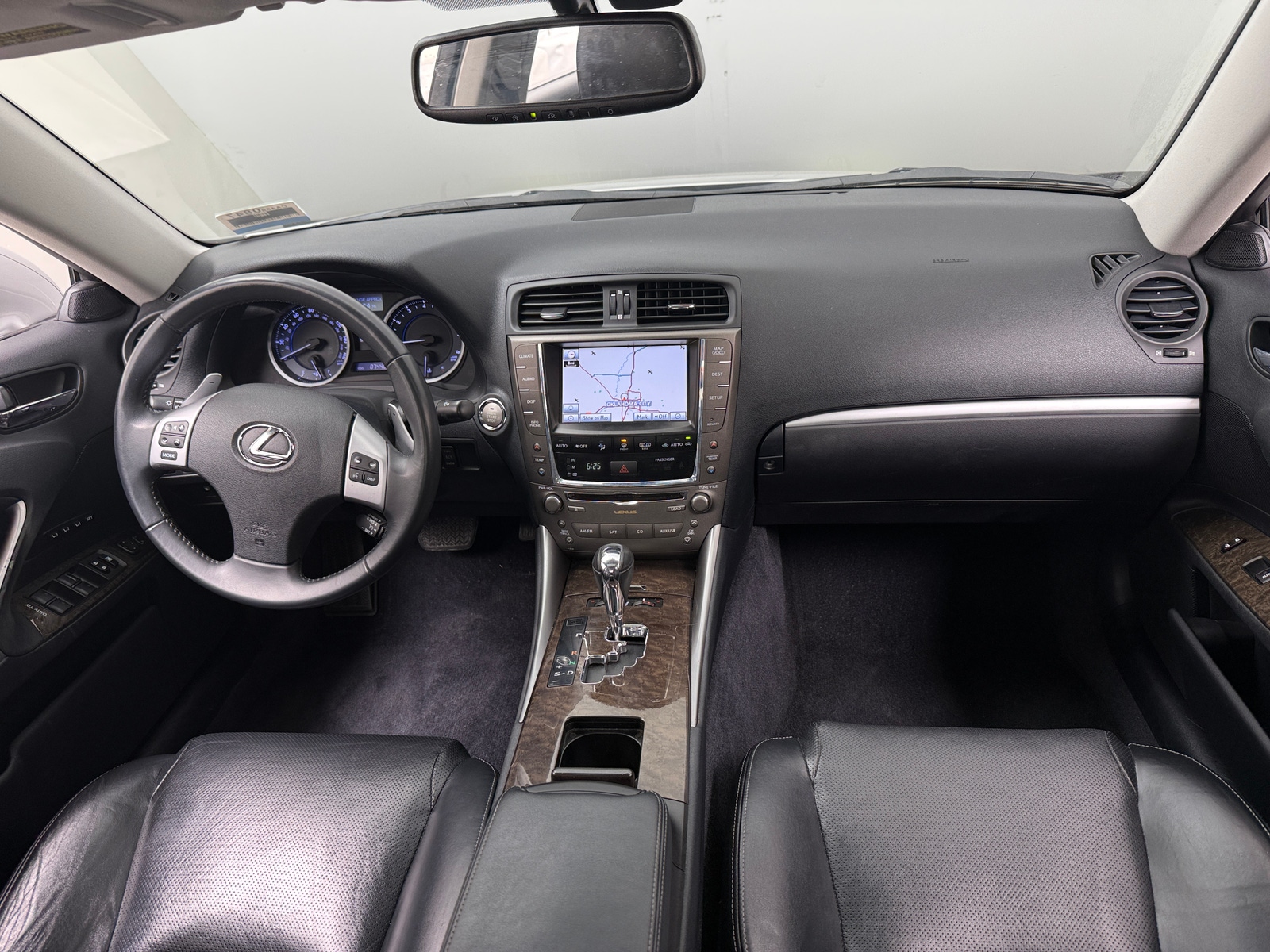 Thumbnail: 2012 Lexus IS - 2