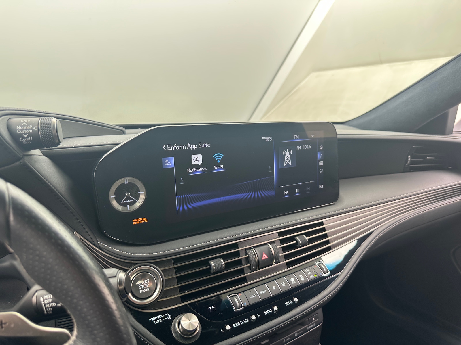 Thumbnail: 2021 Lexus LS - 3