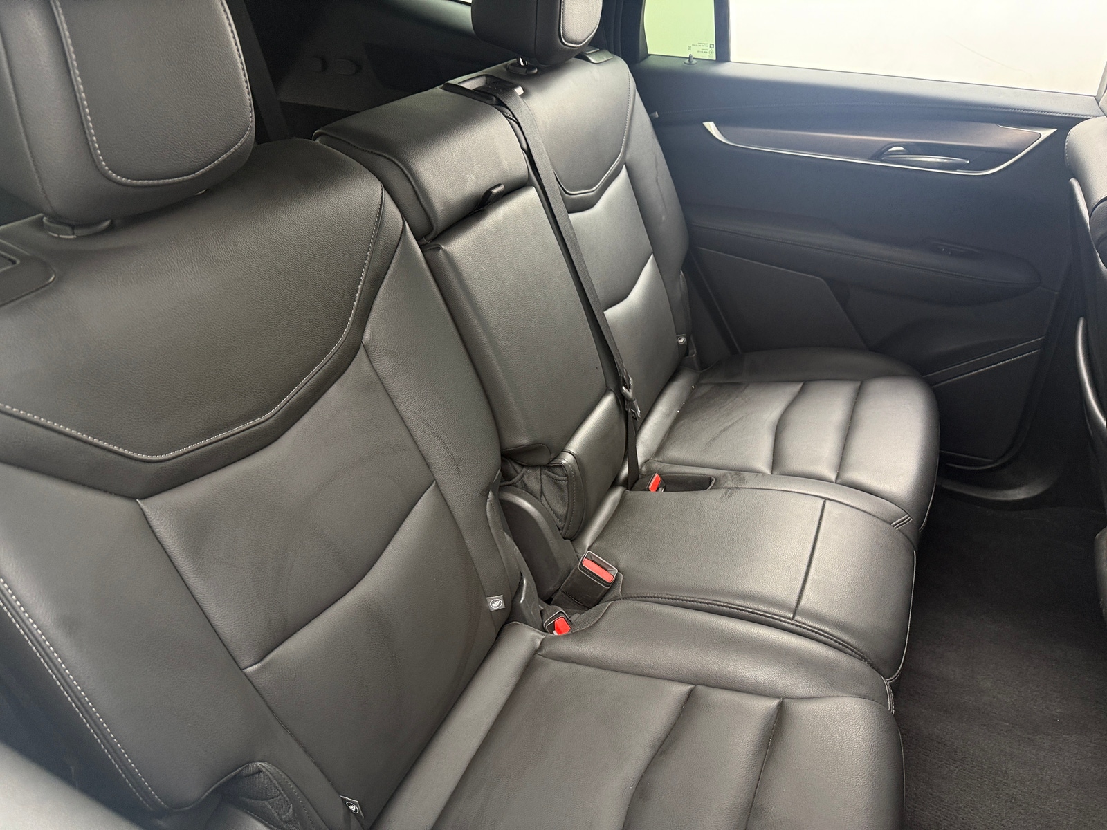 Thumbnail: 2024 Cadillac XT6 - 5