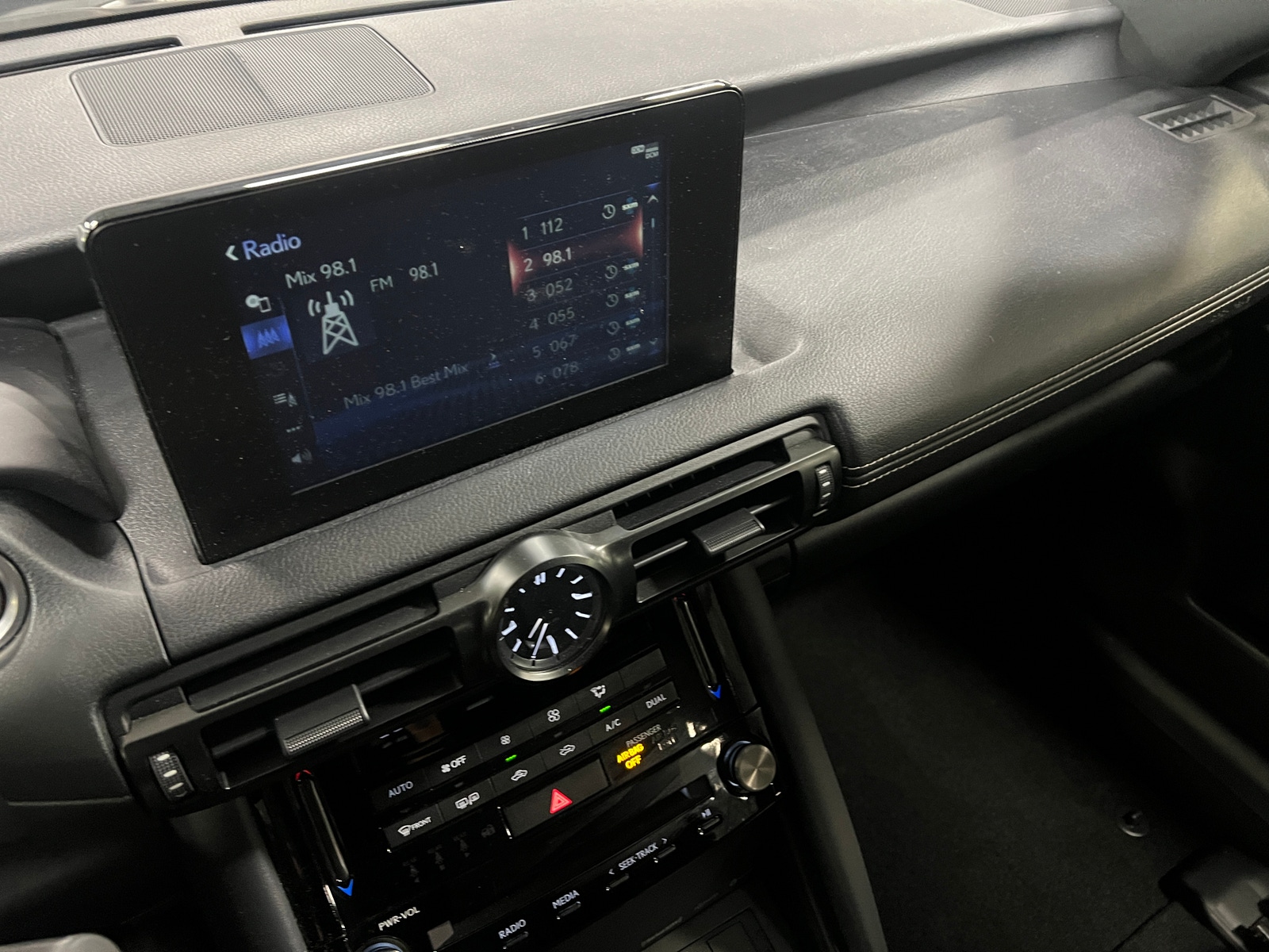 Thumbnail: 2024 Lexus IS - 3