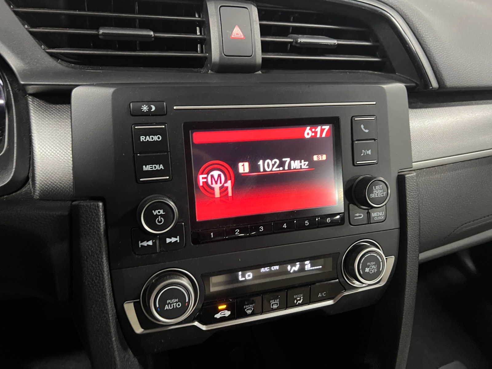 Thumbnail: 2017 Honda Civic - 3