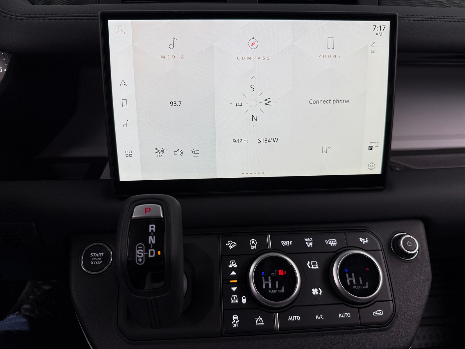 Thumbnail: 2025 Land Rover Defender - 3