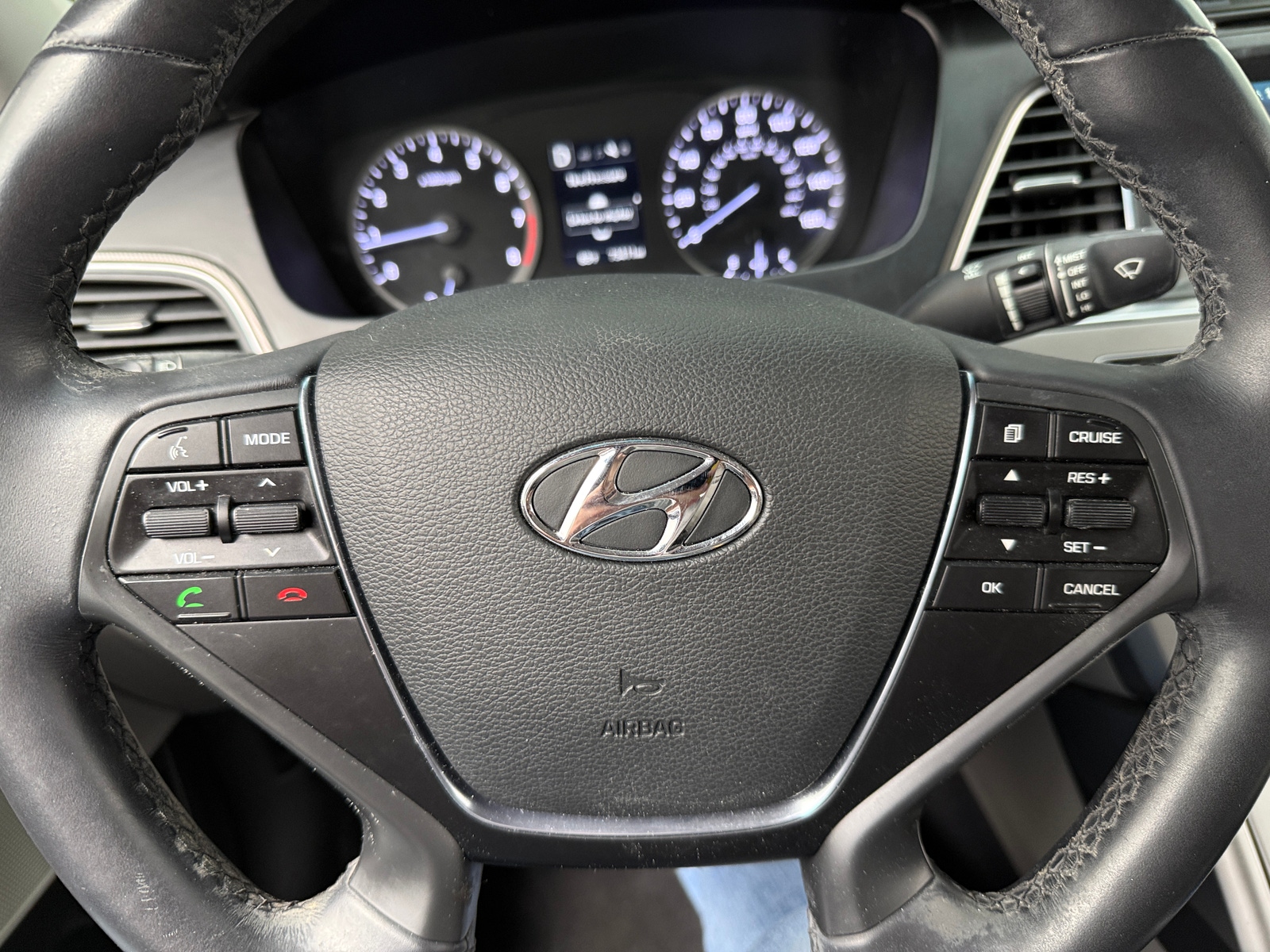 Thumbnail: 2016 Hyundai Sonata - 4