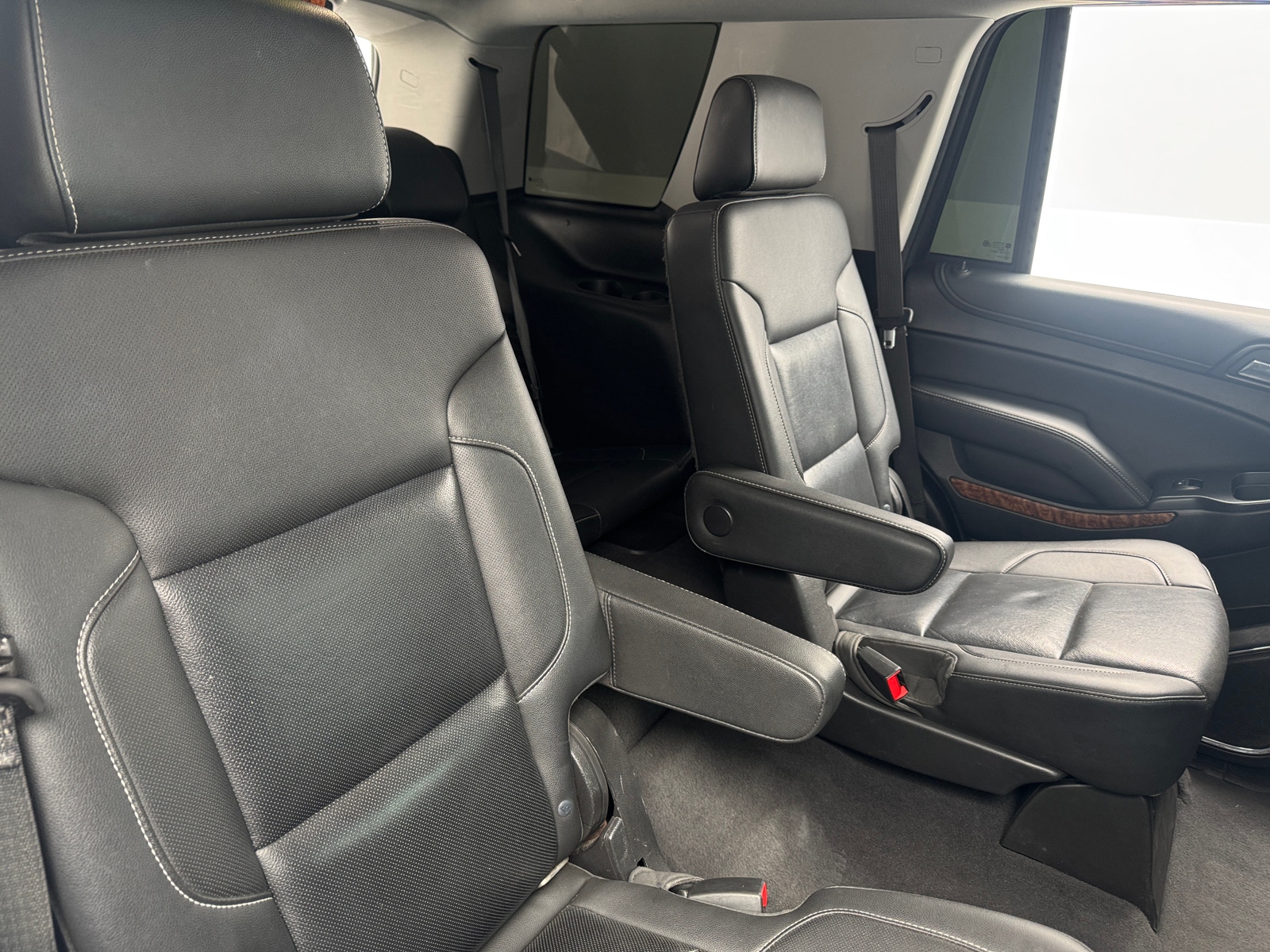 Thumbnail: 2019 Chevrolet Tahoe - 5