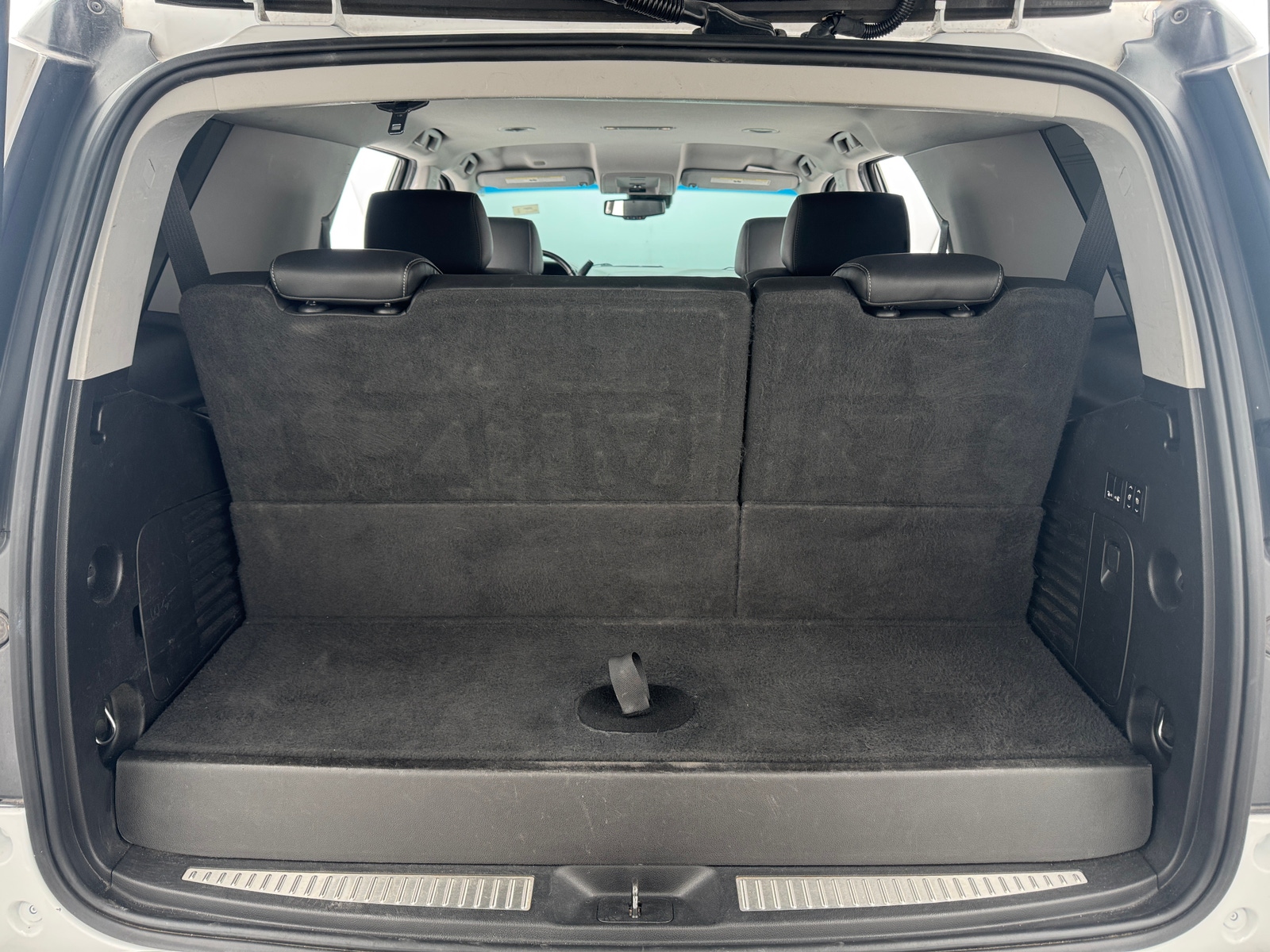 Thumbnail: 2019 Chevrolet Tahoe - 6