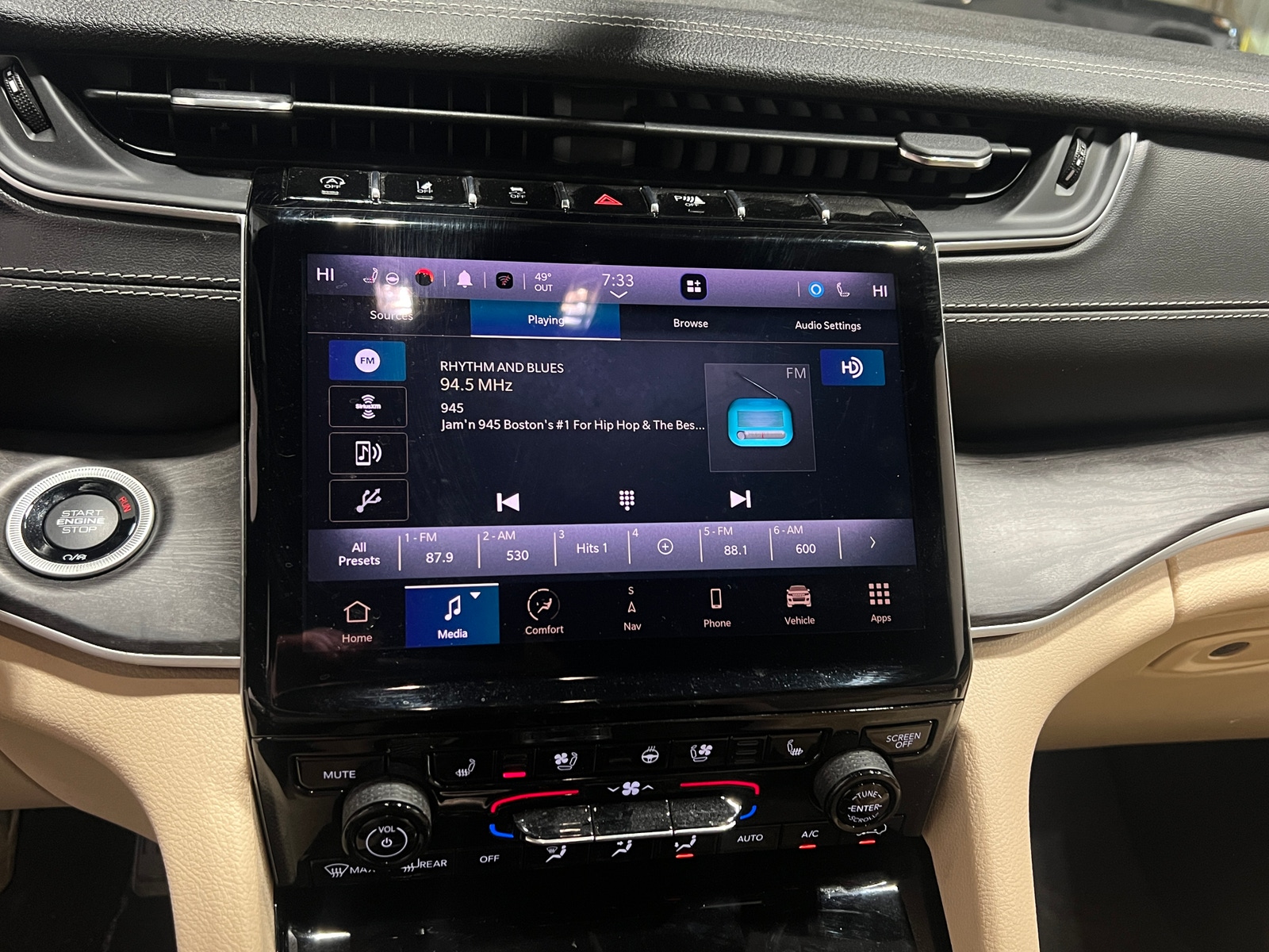 Thumbnail: 2023 Jeep Grand Cherokee L - 3