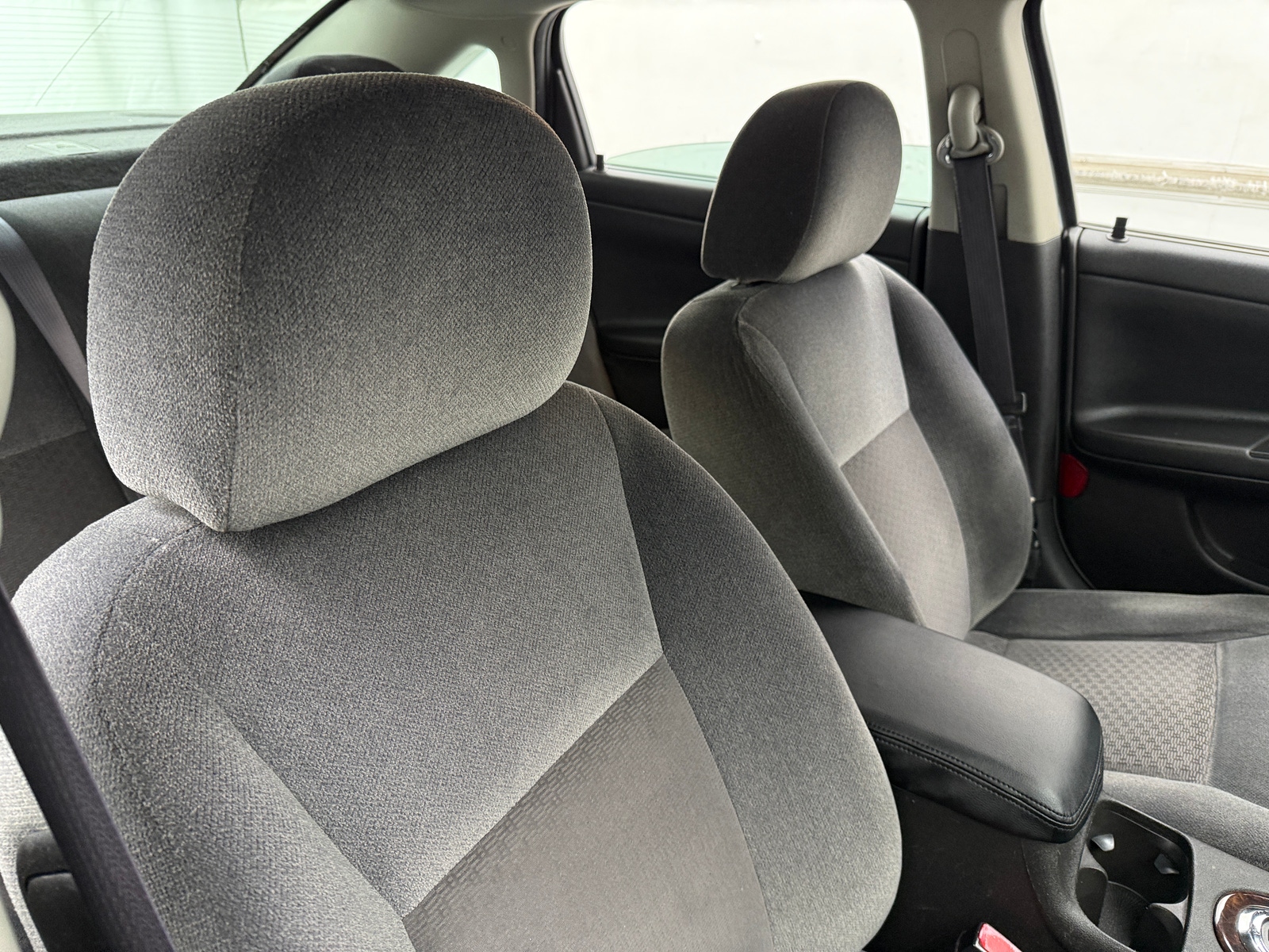 Thumbnail: 2016 Chevrolet Impala - 2