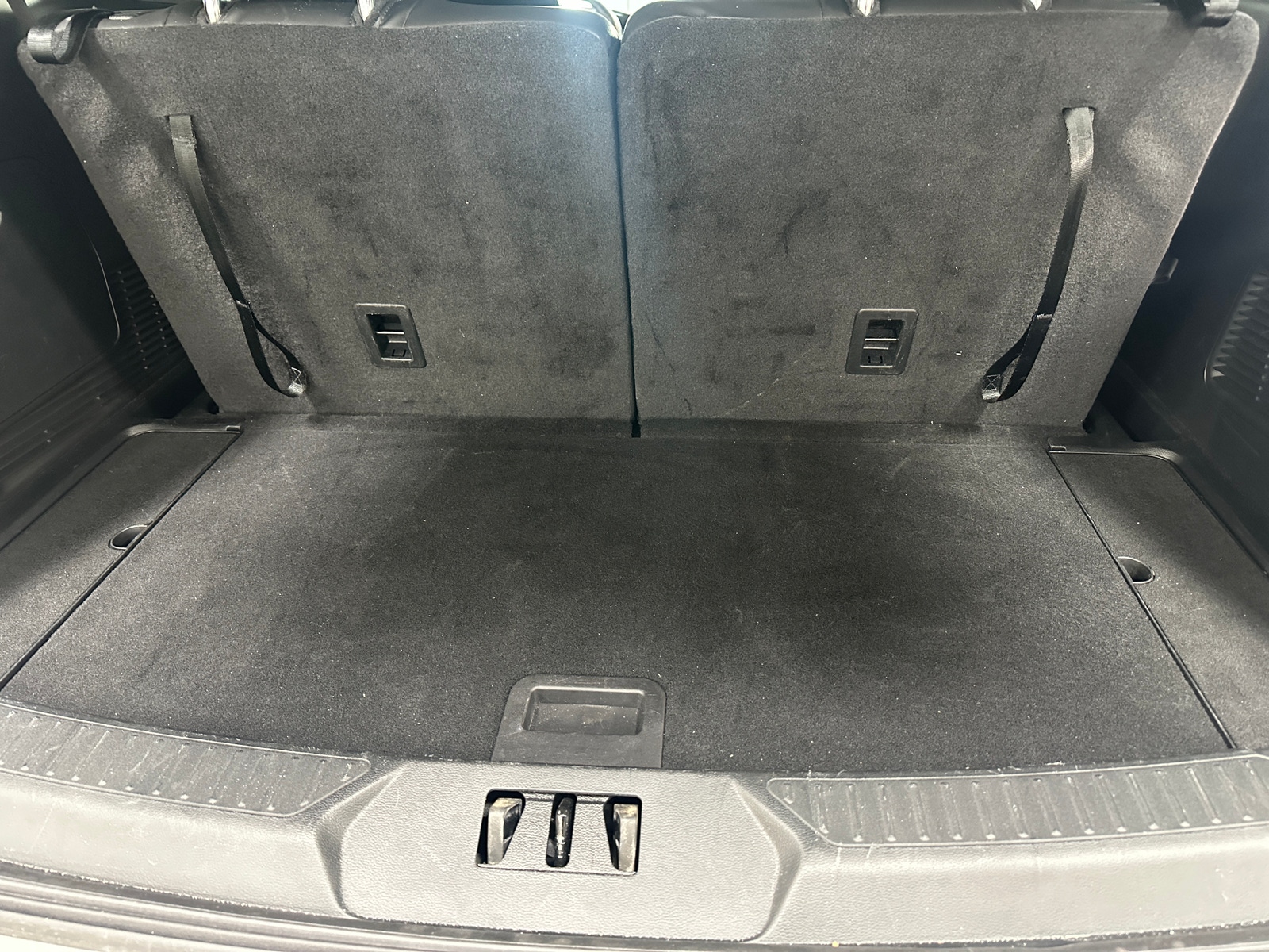 Thumbnail: 2023 Ford Explorer - 6