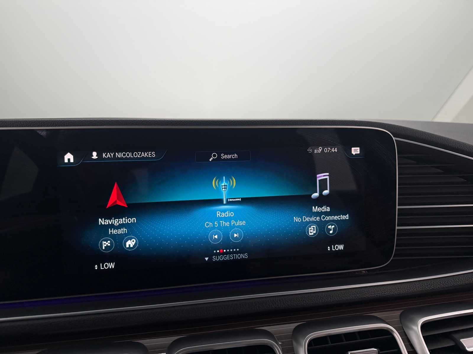 Thumbnail: 2023 Mercedes-Benz GLE - 3