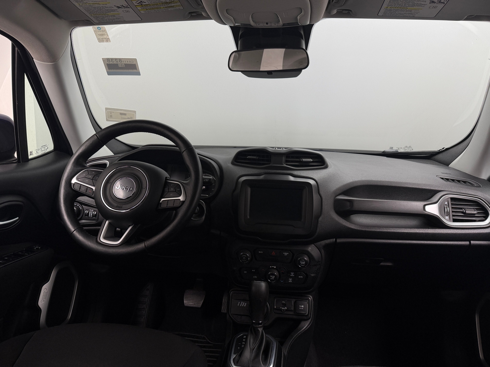 Thumbnail: 2019 Jeep Renegade - 3