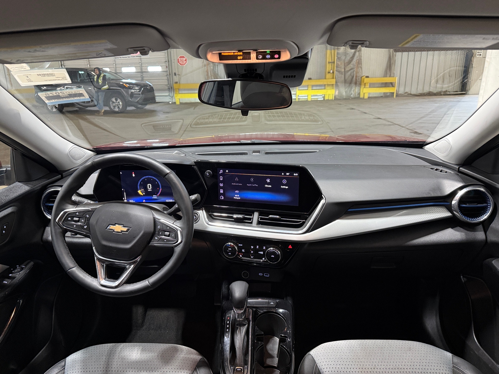 Thumbnail: 2025 Chevrolet Trax - 3