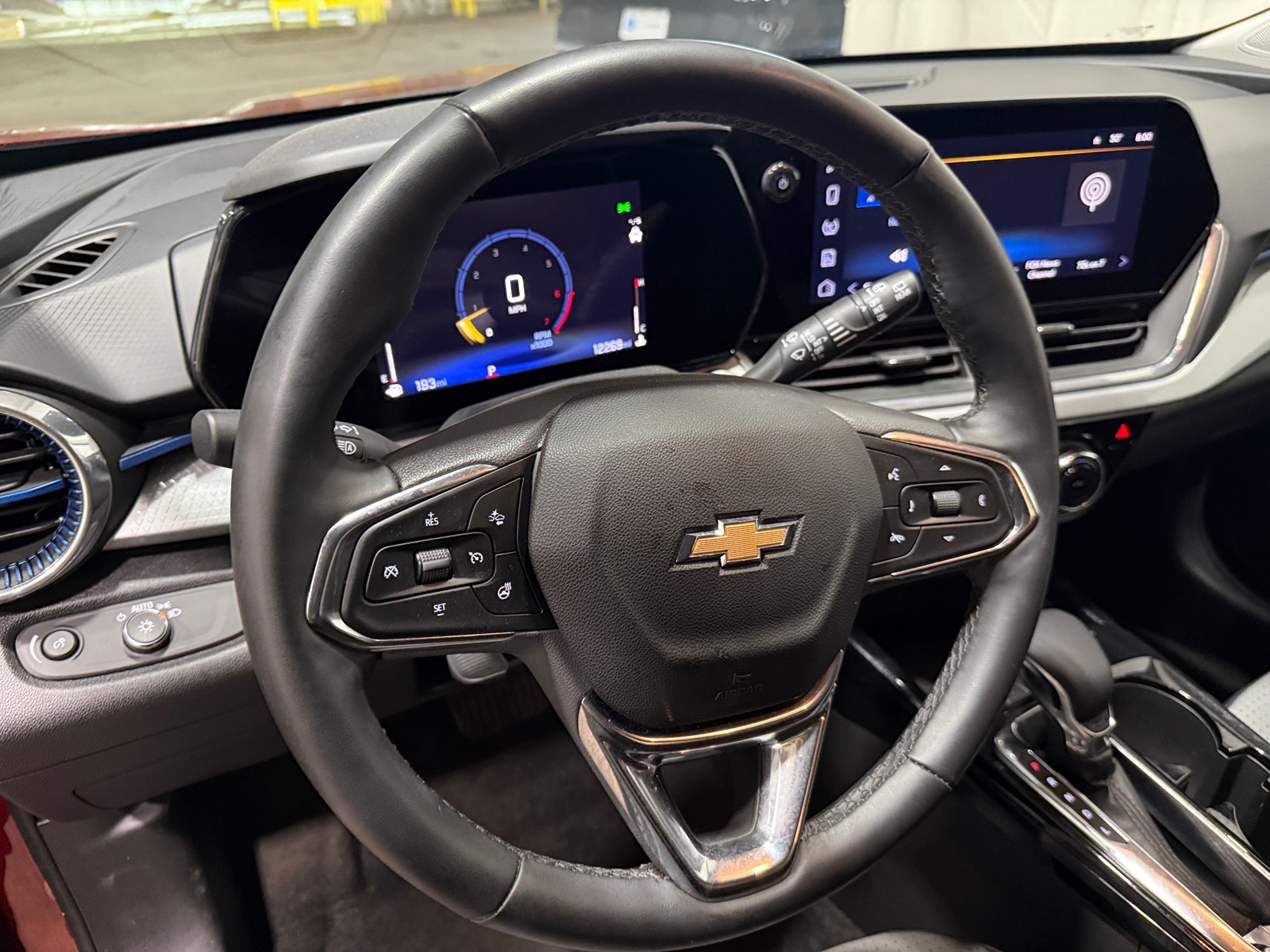 Thumbnail: 2025 Chevrolet Trax - 5