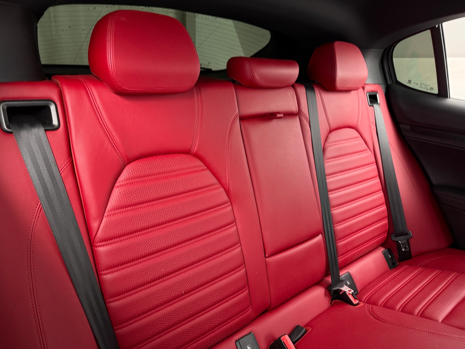 Thumbnail: 2022 Alfa Romeo Stelvio - 5