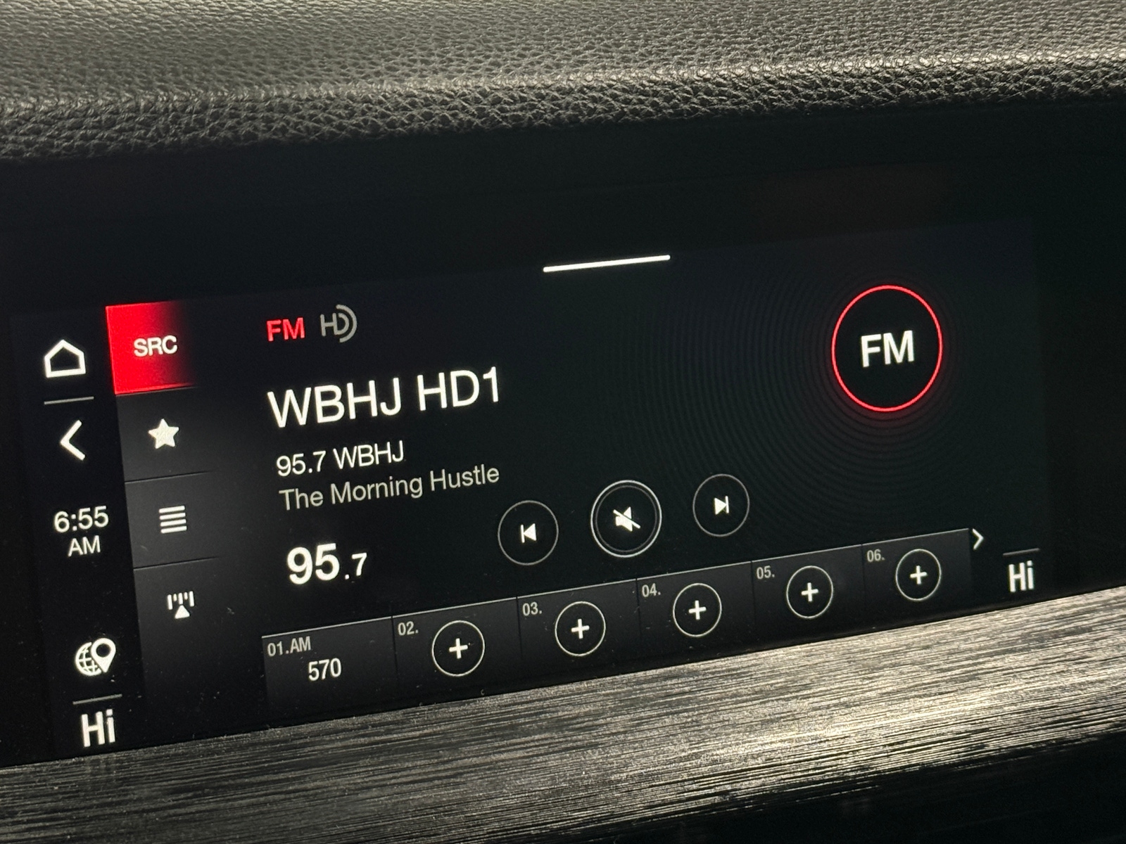 Thumbnail: 2022 Alfa Romeo Stelvio - 3