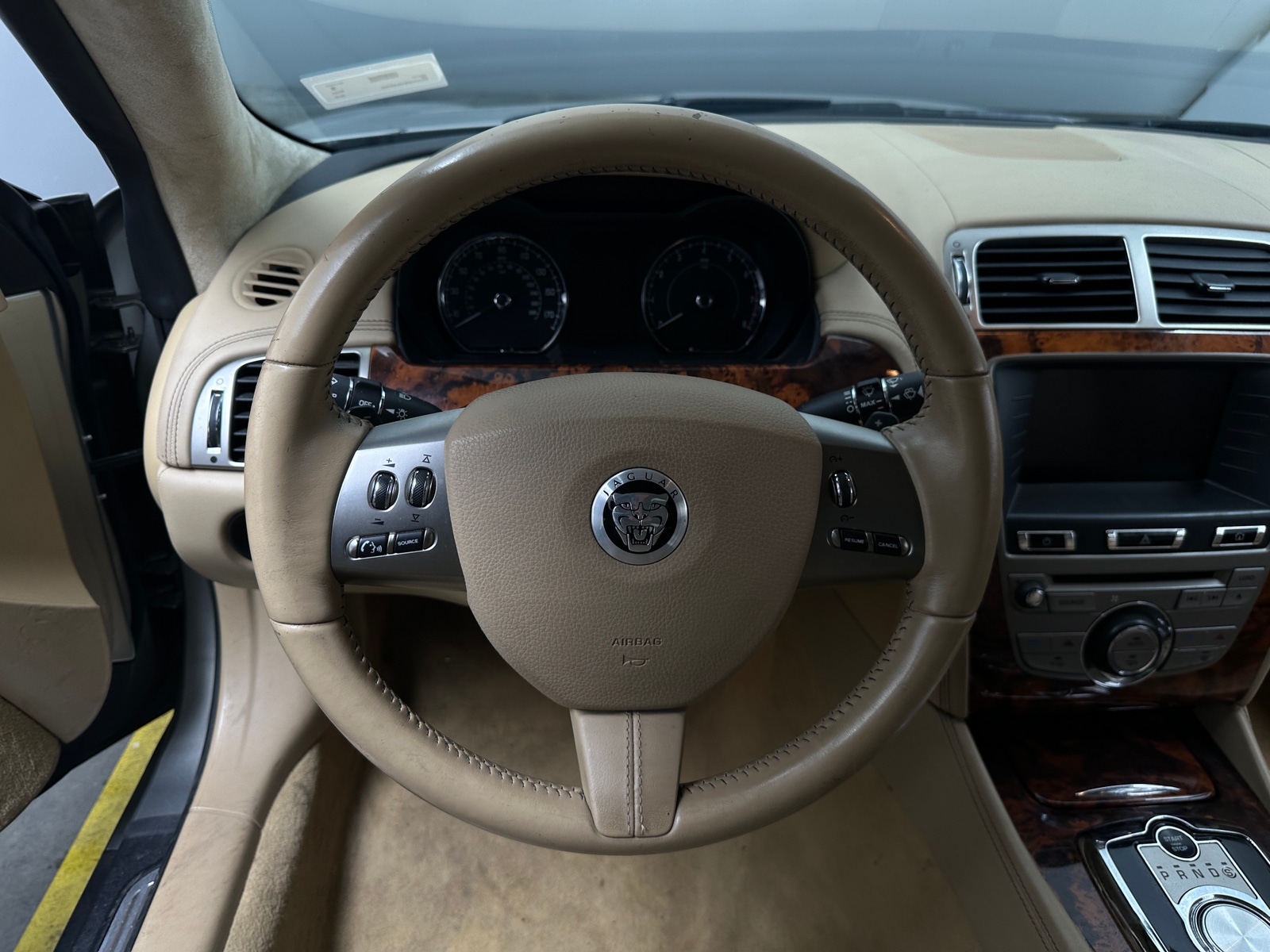 Thumbnail: 2010 Jaguar XK - 3