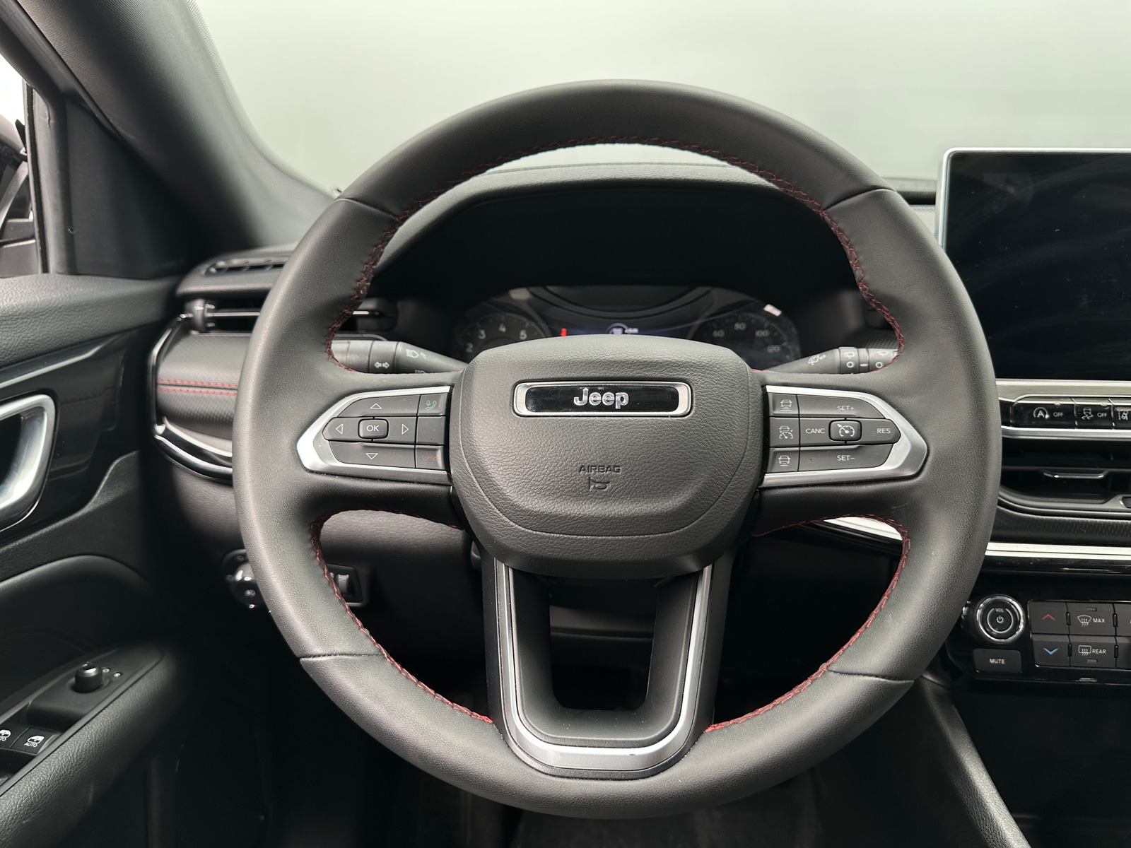 Thumbnail: 2025 Jeep Compass - 4