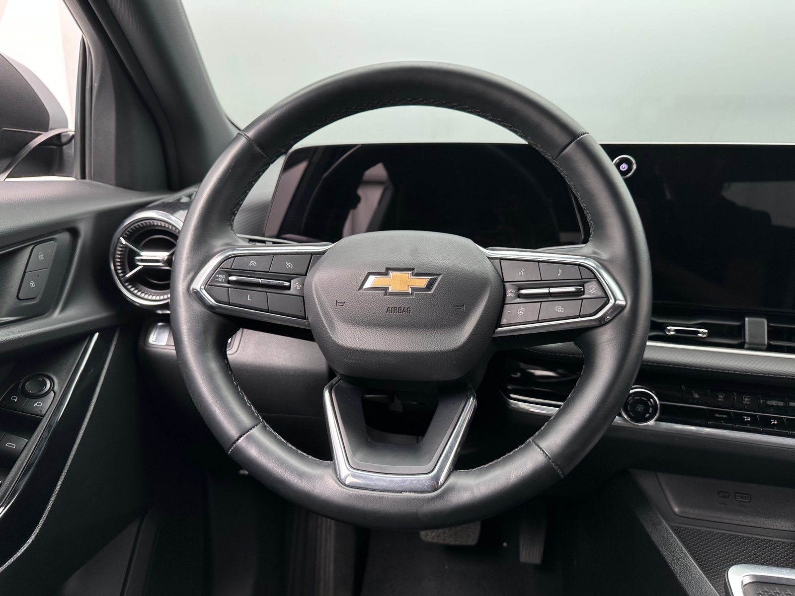 Thumbnail: 2025 Chevrolet Equinox - 5