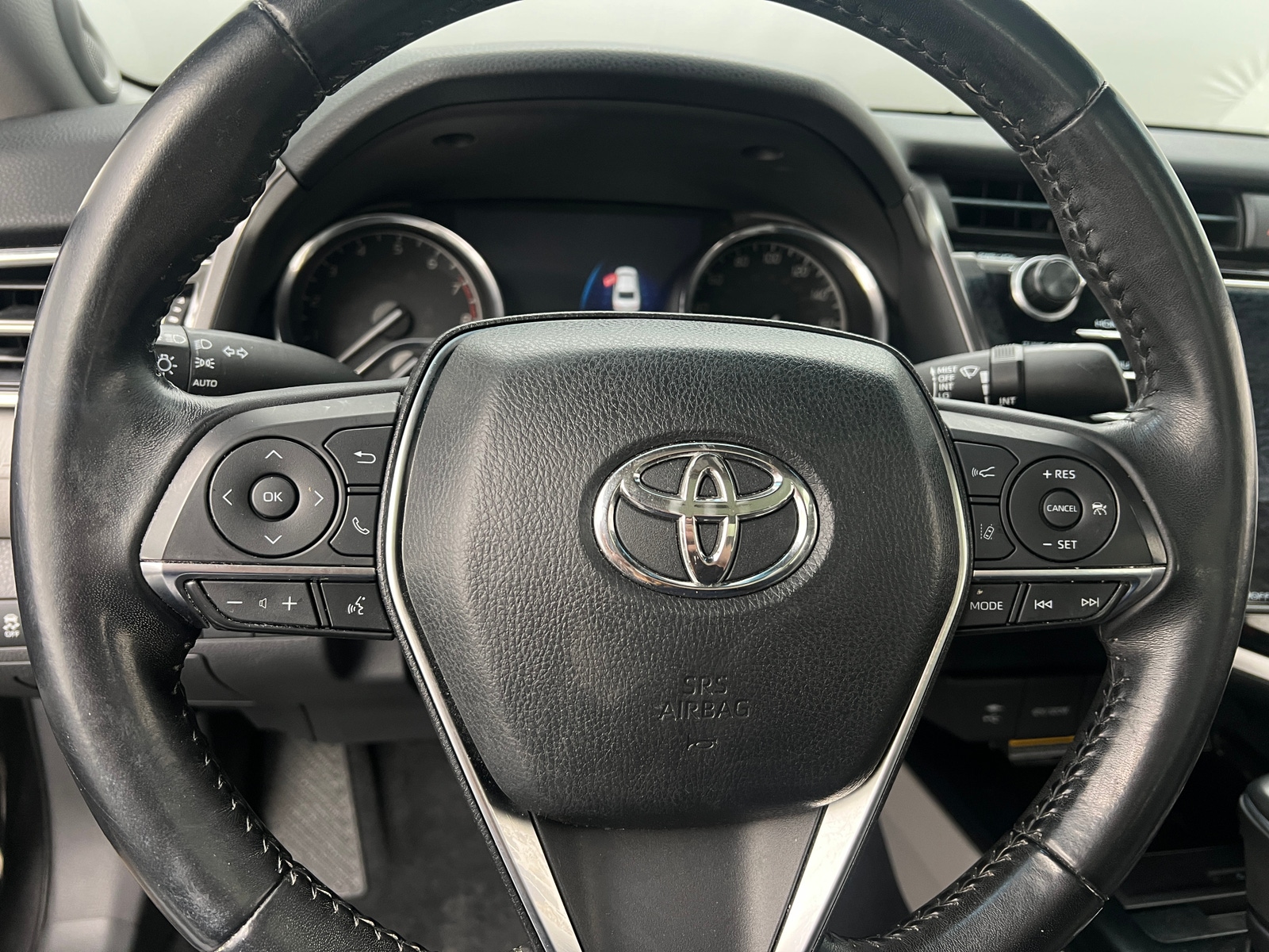 Thumbnail: 2018 Toyota Camry - 4