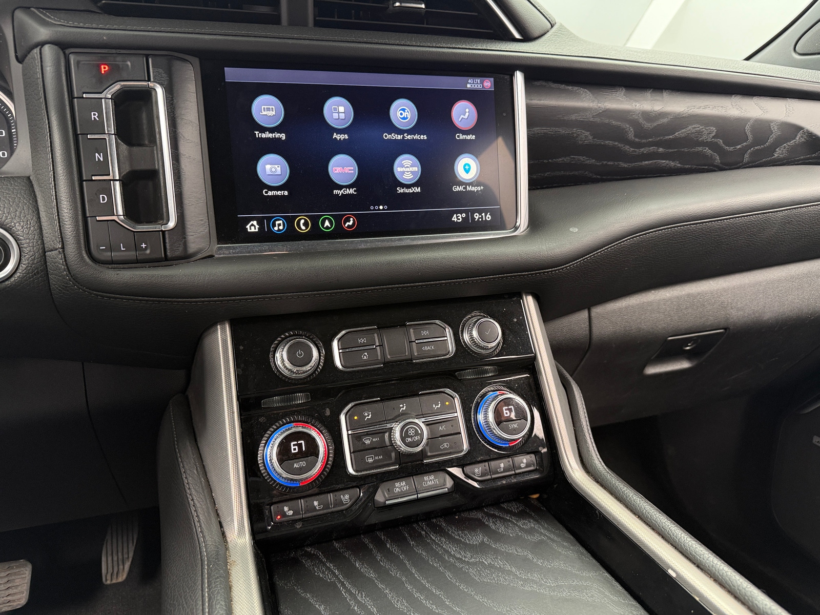 Thumbnail: 2021 GMC Yukon XL - 3