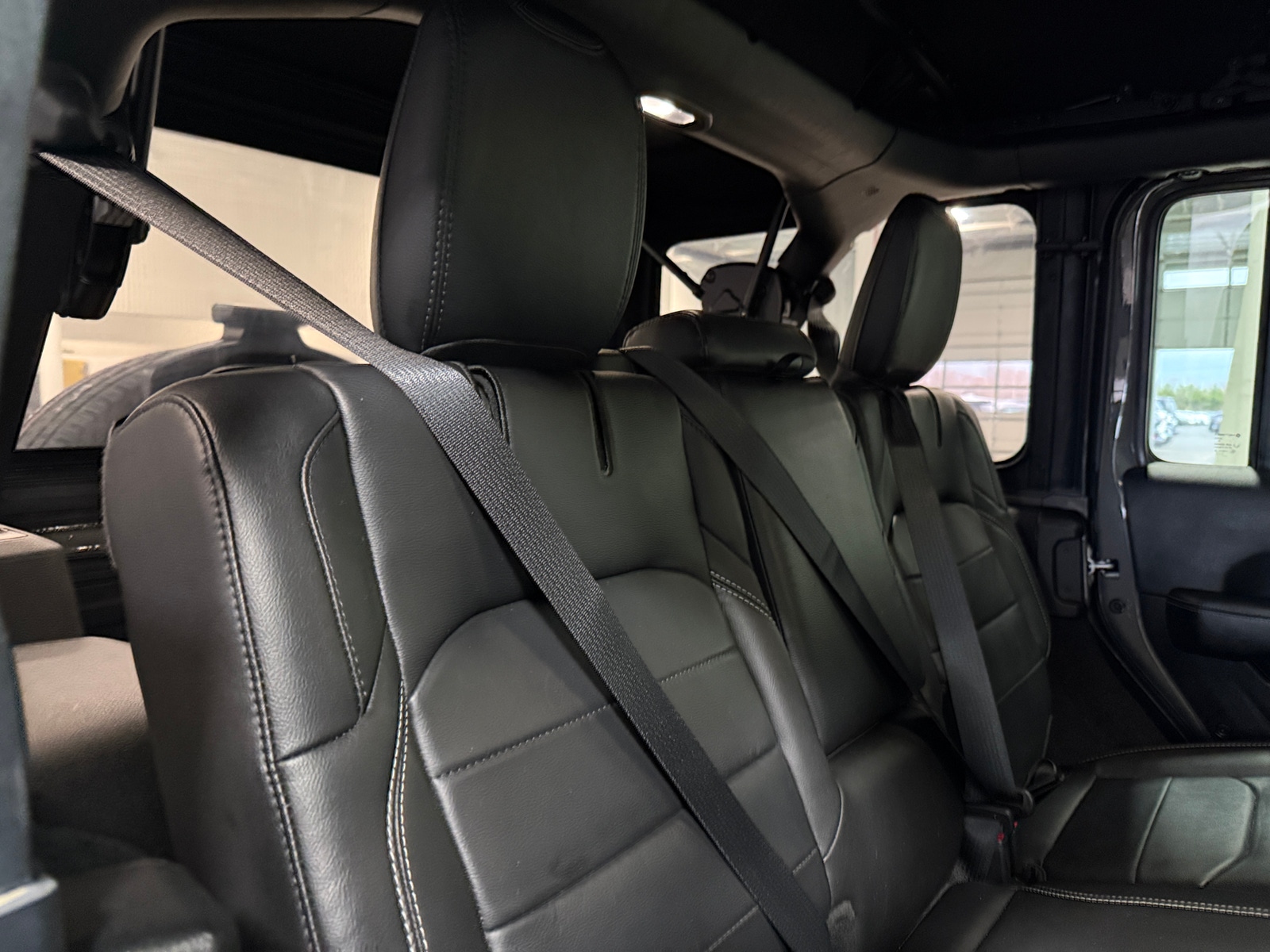 Thumbnail: 2022 Jeep Wrangler - 5