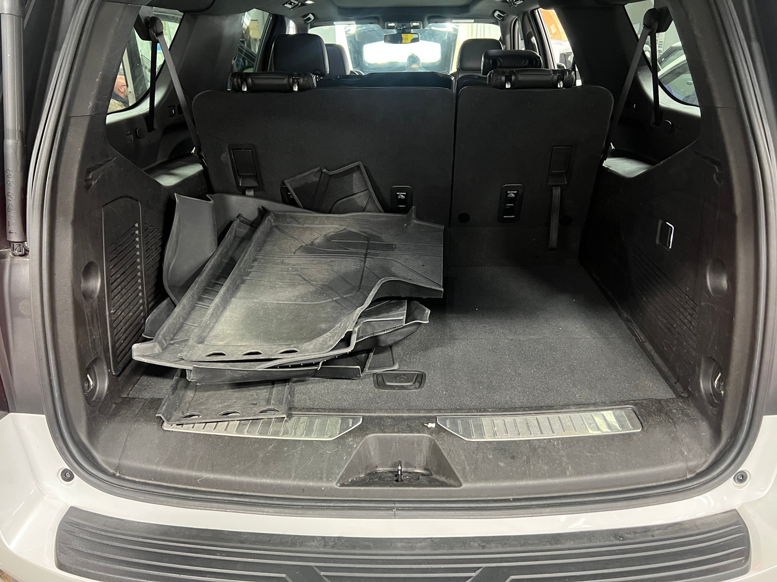 Thumbnail: 2021 Chevrolet Suburban - 6