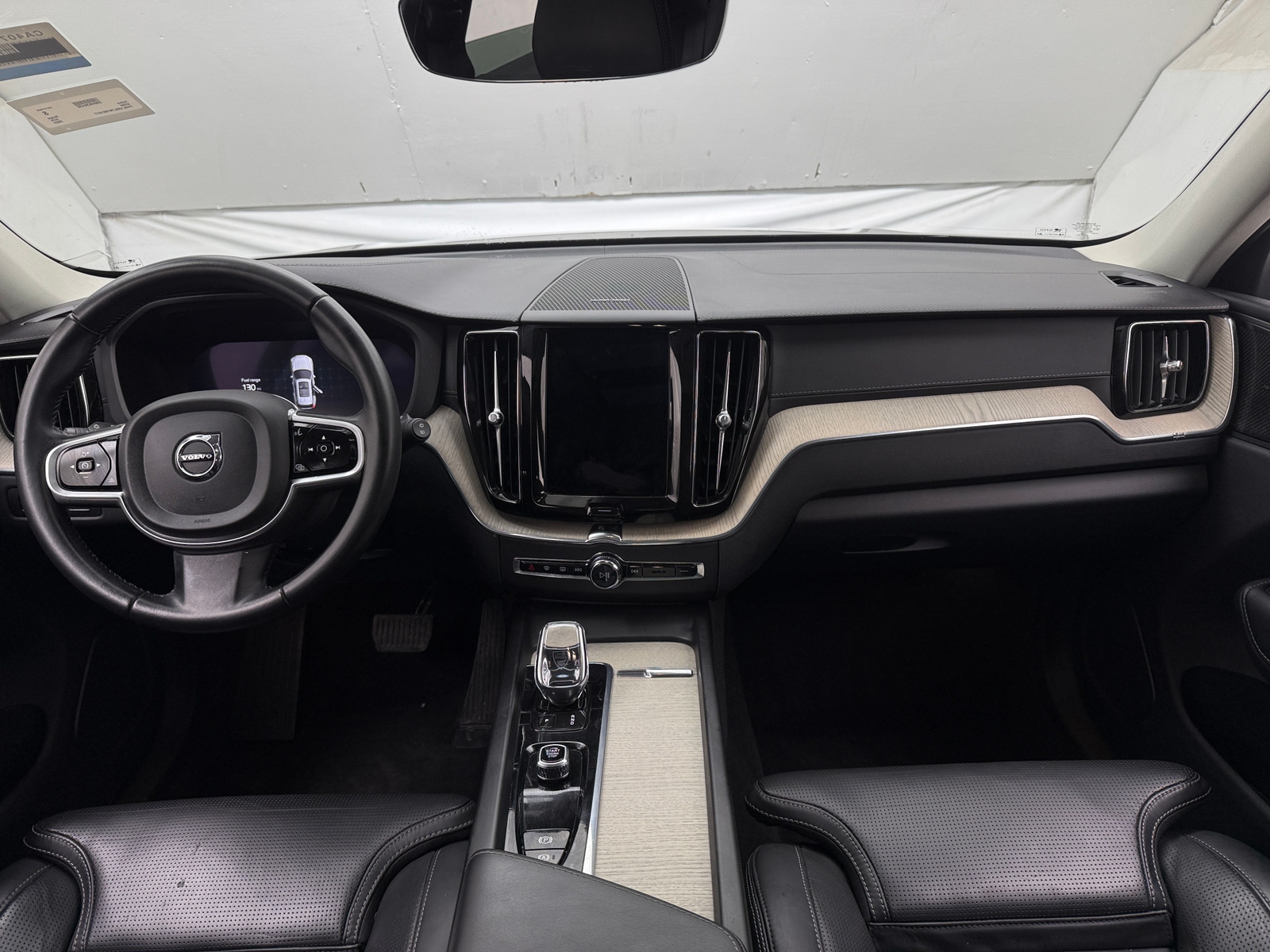 Thumbnail: 2022 Volvo XC60 - 2