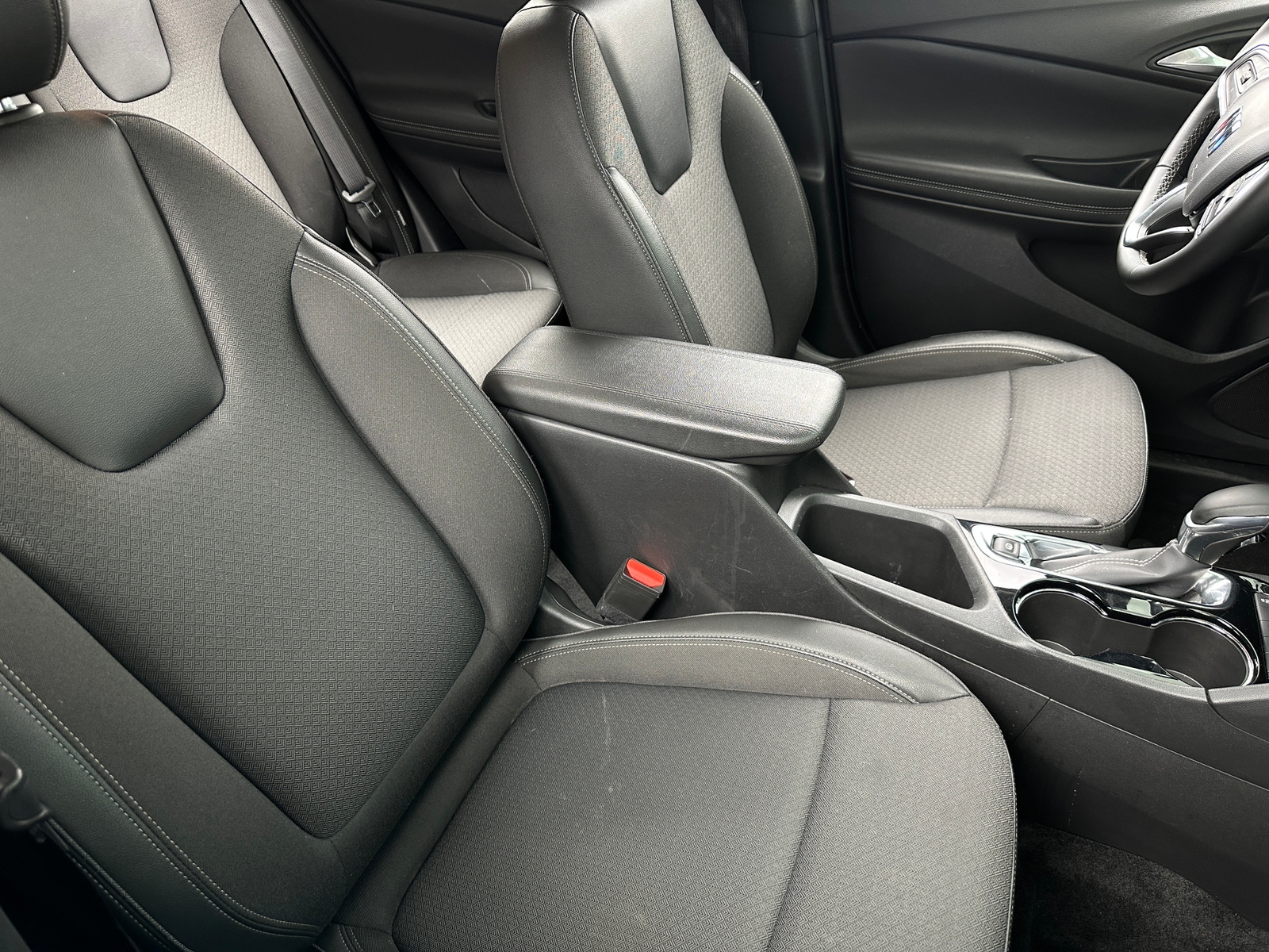 Thumbnail: 2025 Buick Encore GX - 2