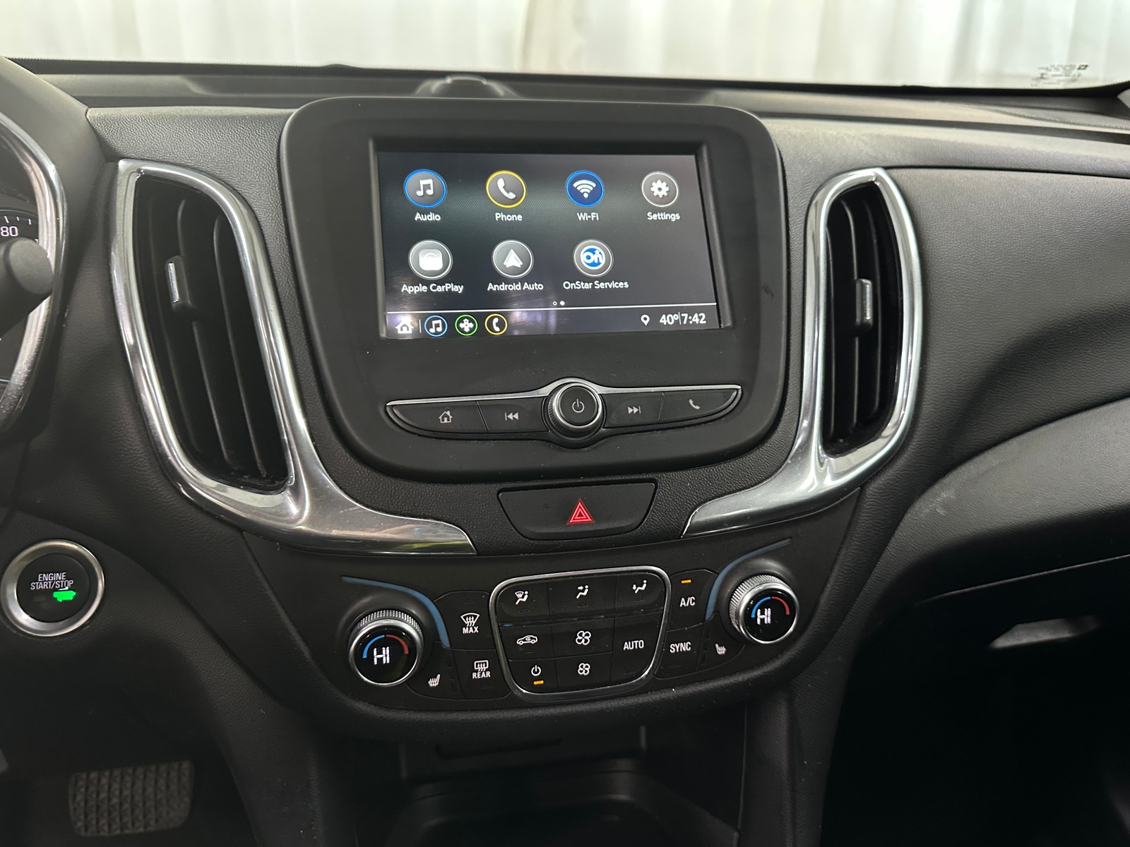 Thumbnail: 2019 Chevrolet Equinox - 4