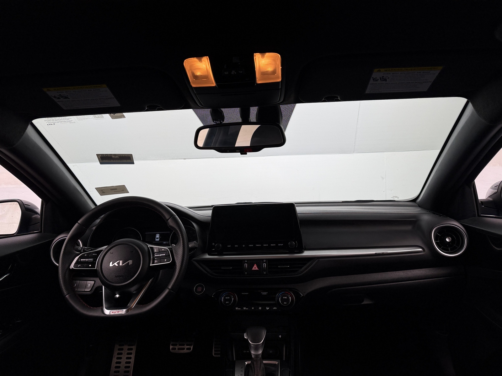 Thumbnail: 2023 Kia Forte - 3