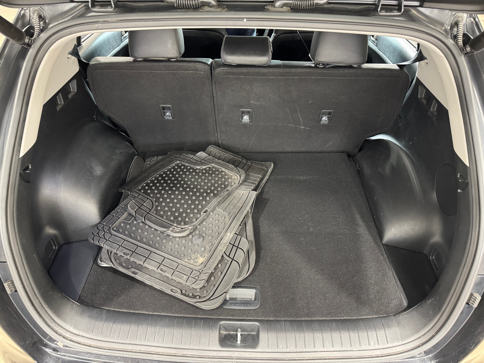 Thumbnail: 2022 Kia Sportage - 6