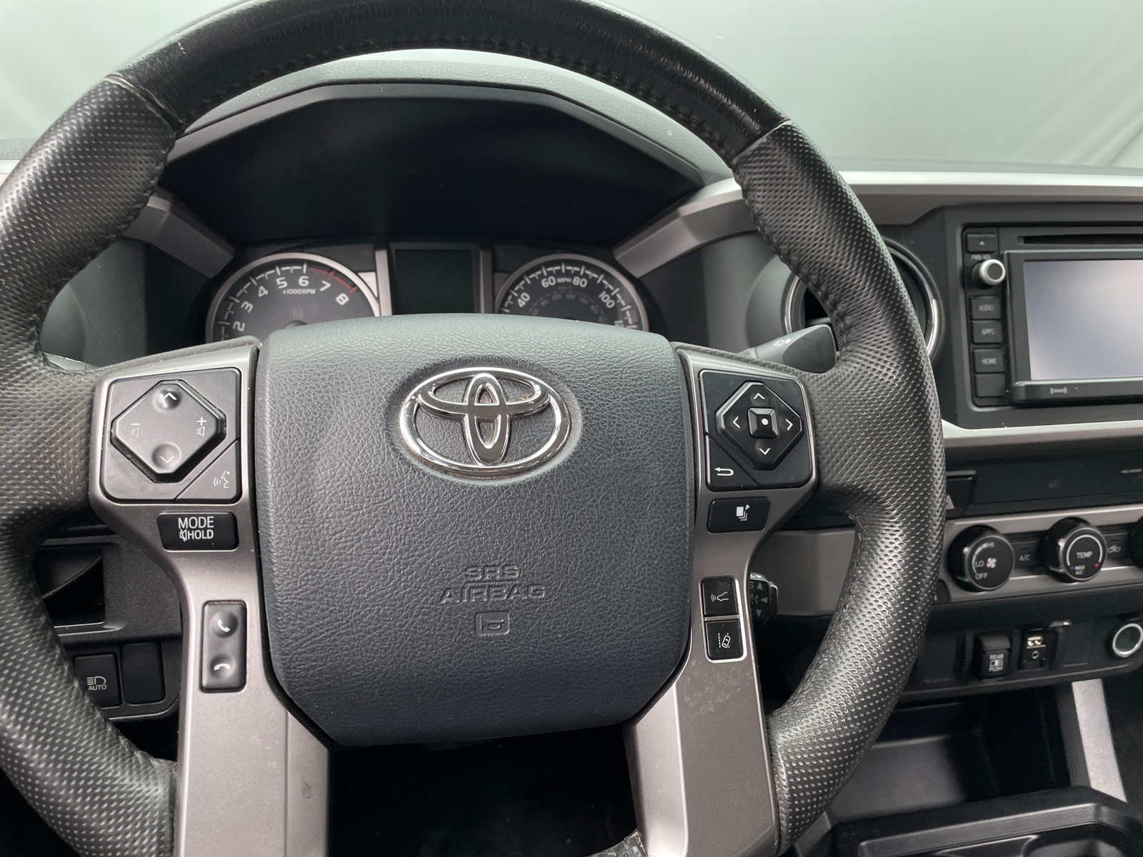 Thumbnail: 2019 Toyota Tacoma - 5