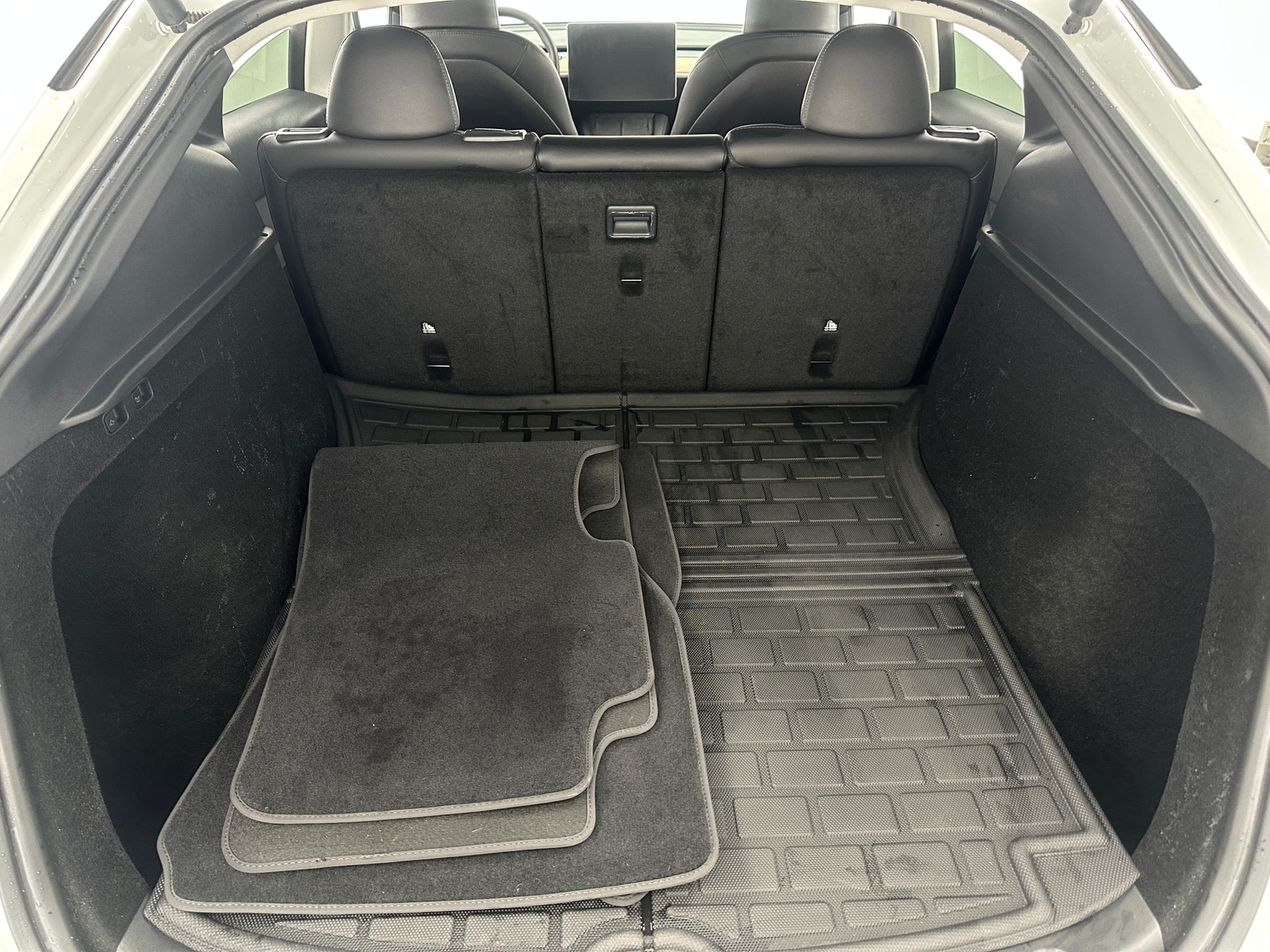 Thumbnail: 2023 Tesla Model Y - 6