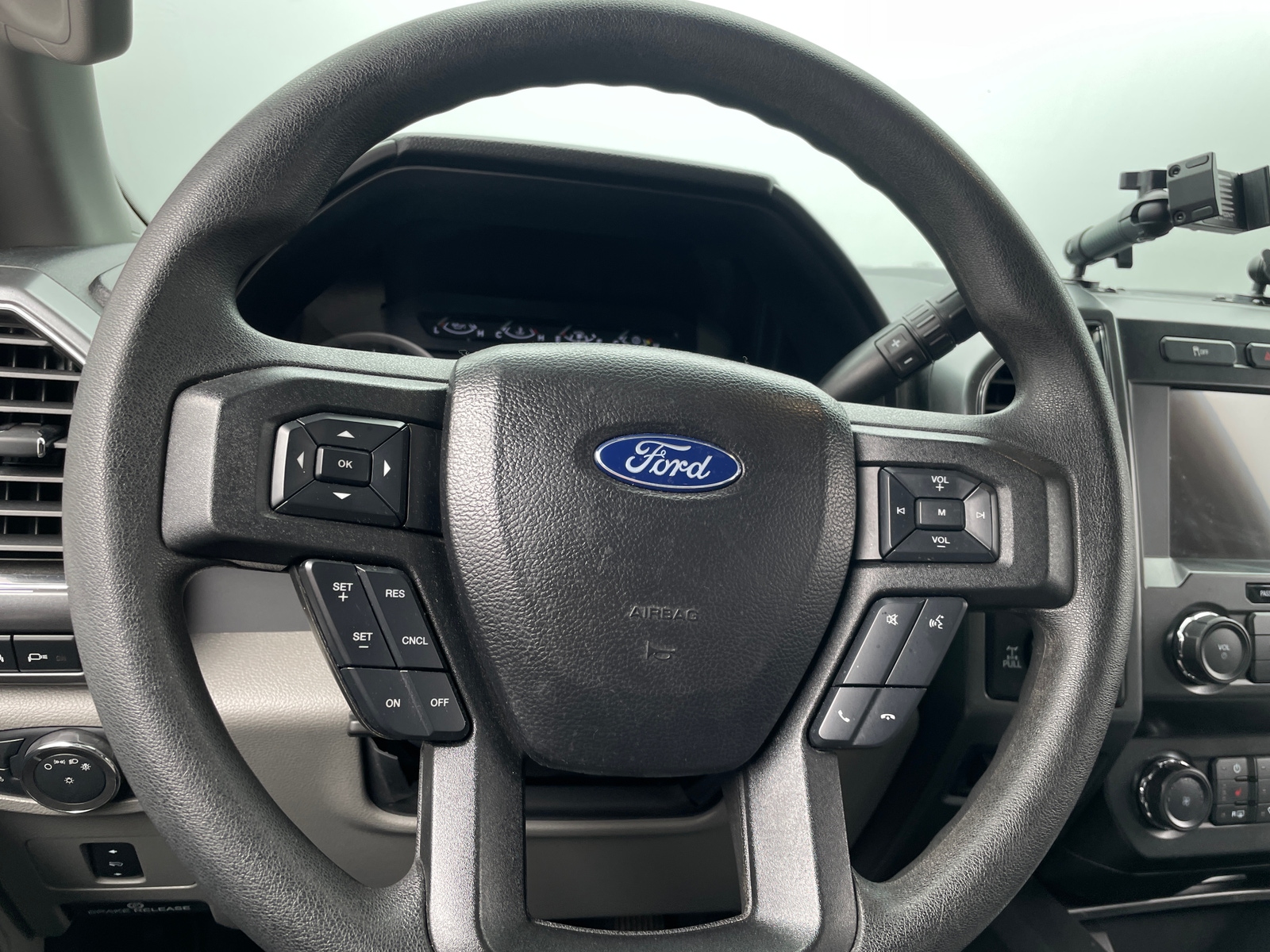 Thumbnail: 2020 Ford Econoline - 5