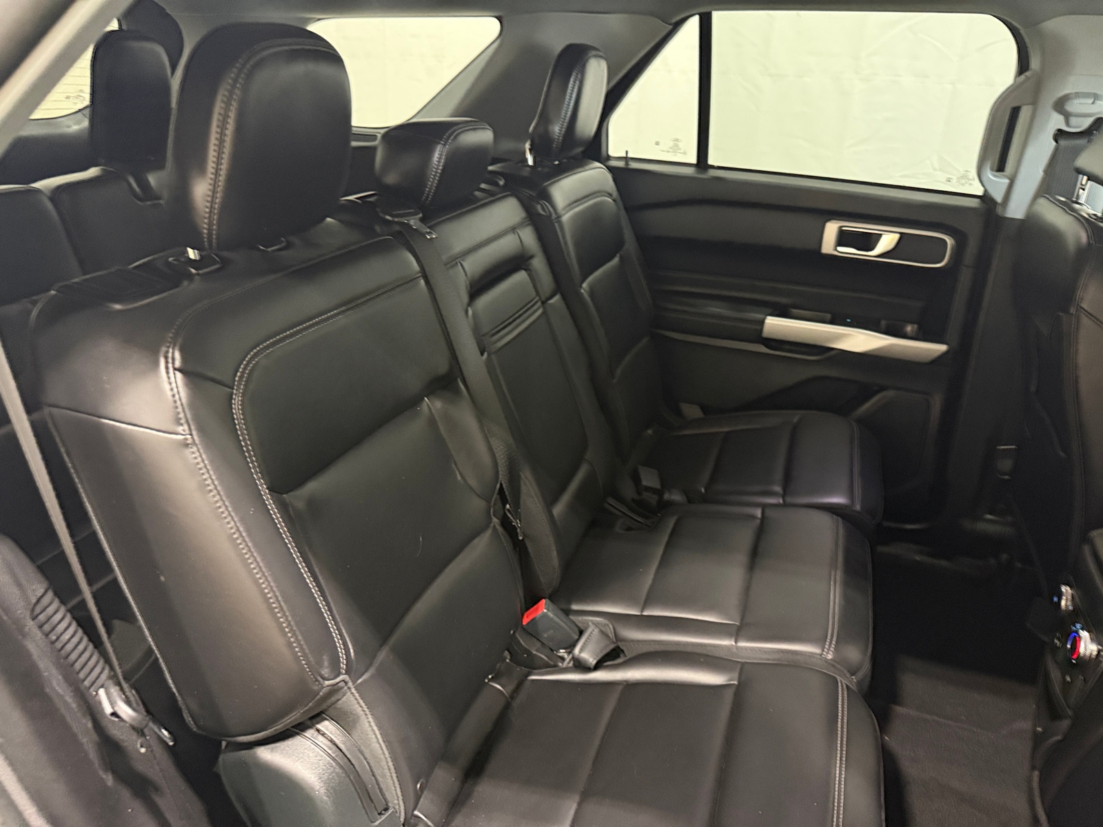 Thumbnail: 2021 Ford Explorer - 6