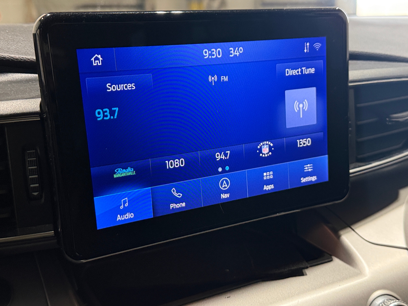 Thumbnail: 2021 Ford Explorer - 4